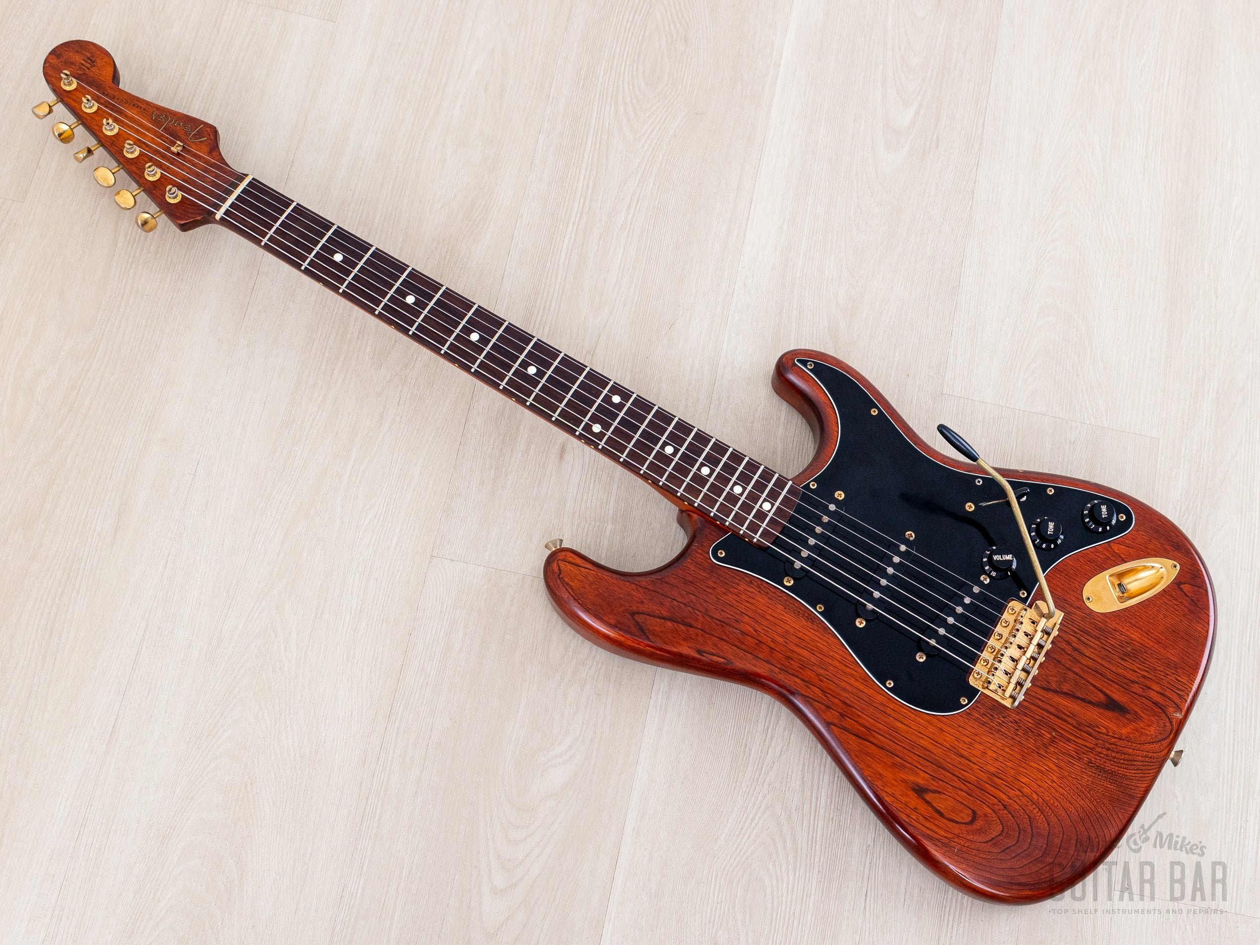 Fender ギター 1992 Fender Stratocaster Order Made Walnut Satin Nitro Lacquer w/ Gold