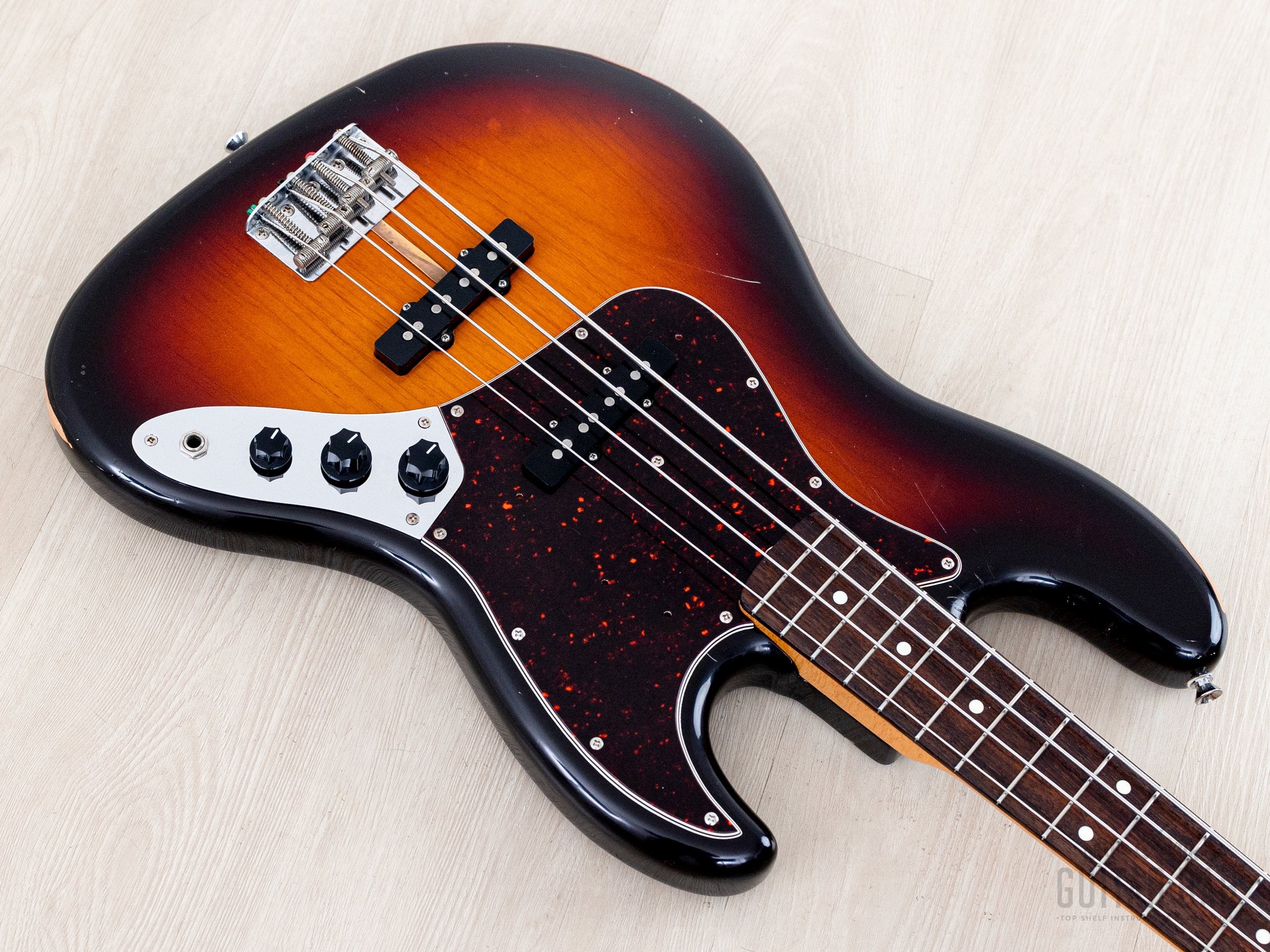 1989 Fender Jazz Bass '62 Vintage Reissue JB62-95 Sunburst Lacquer w/