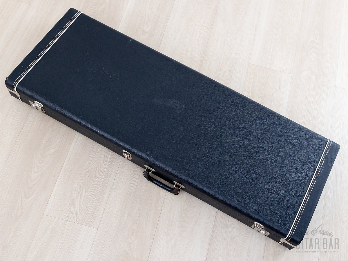 Original Fender hardshell case, closed