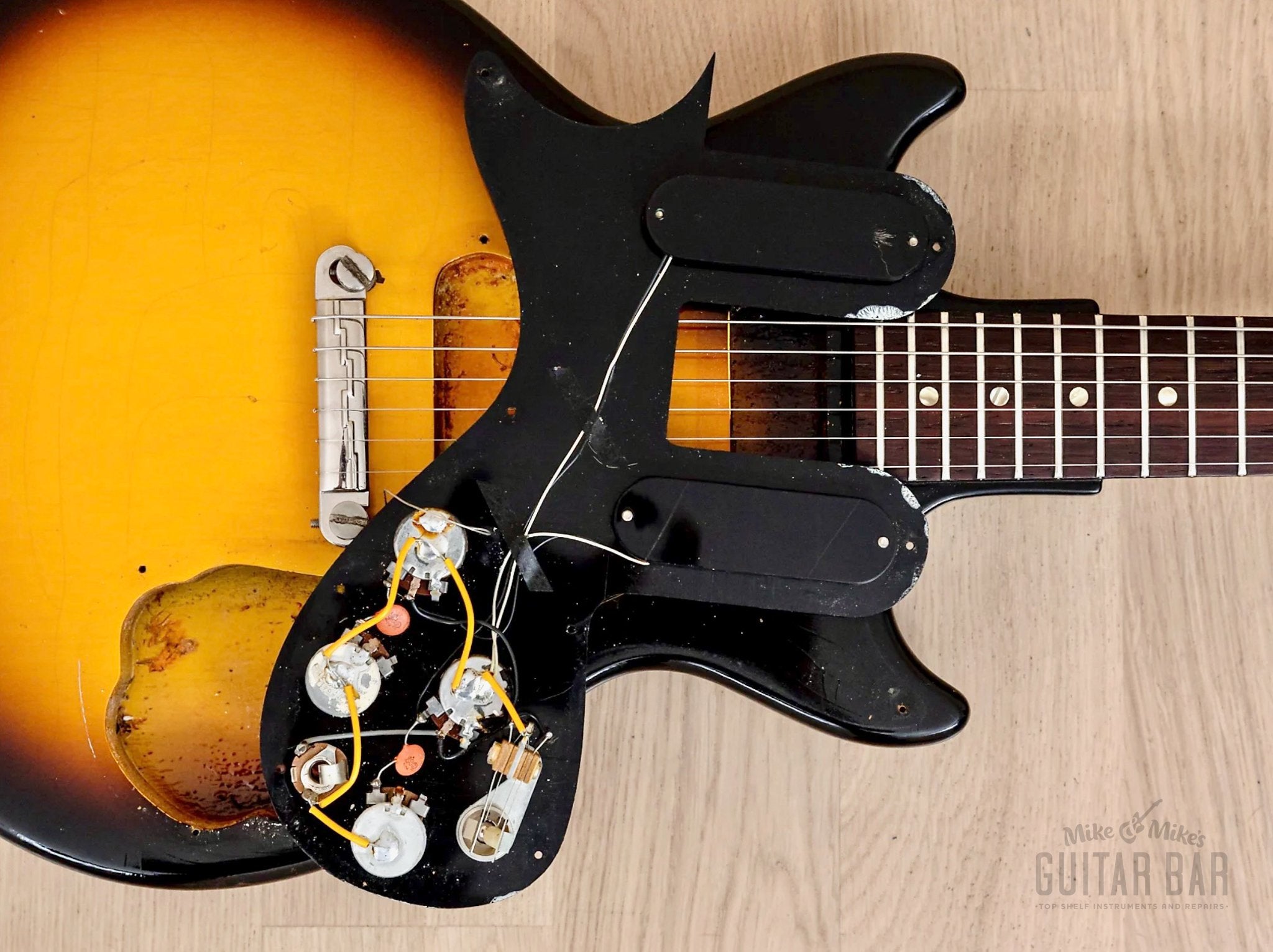 1964 Gibson Melody Maker D Double Pickup Vintage Guitar Sunburst w/ Ca –  Mike u0026 Mike's Guitar Bar