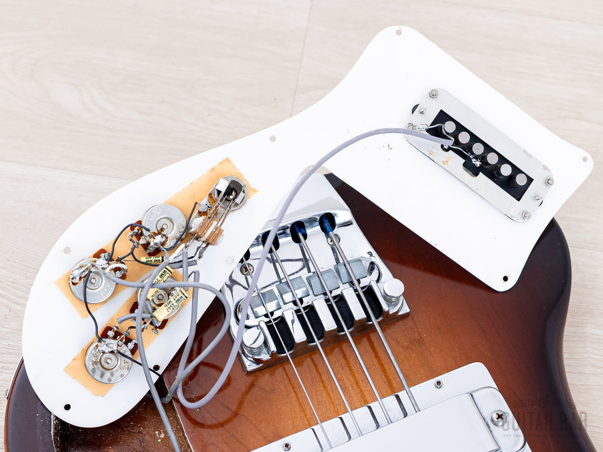 1981 Rickenbacker 4001 bass pickguard removed