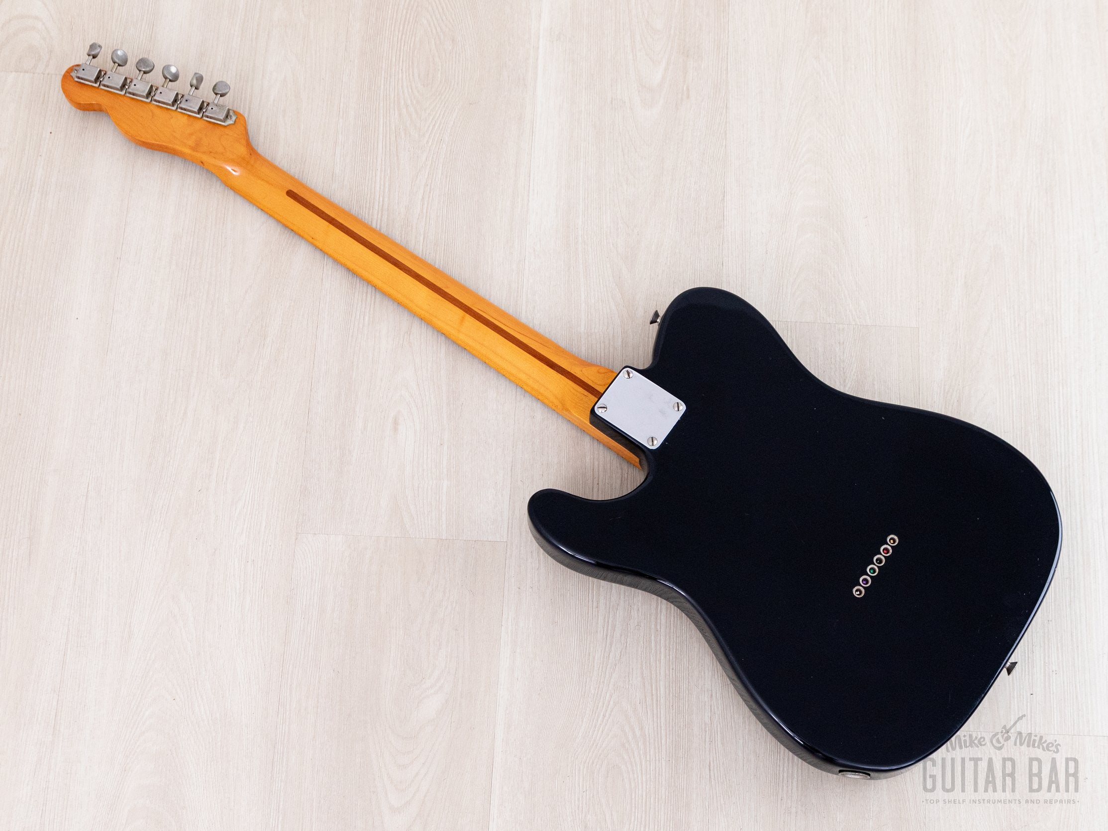 Fender Telecas American Vintage (1982製) 1982 Fender Fullerton '52 American Vintage Telecaster Black