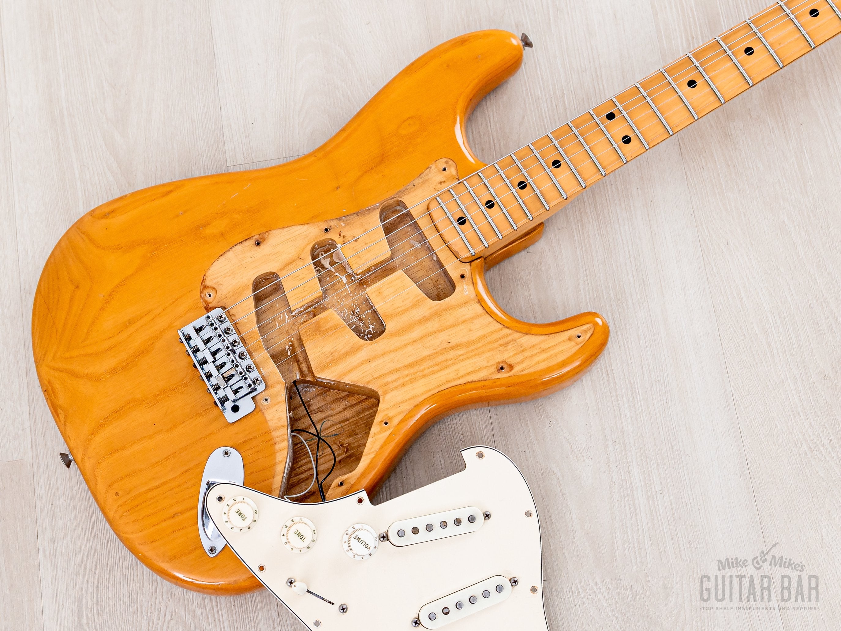 1974 Fender Stratocaster Vintage Electric Guitar Natural w/ Case