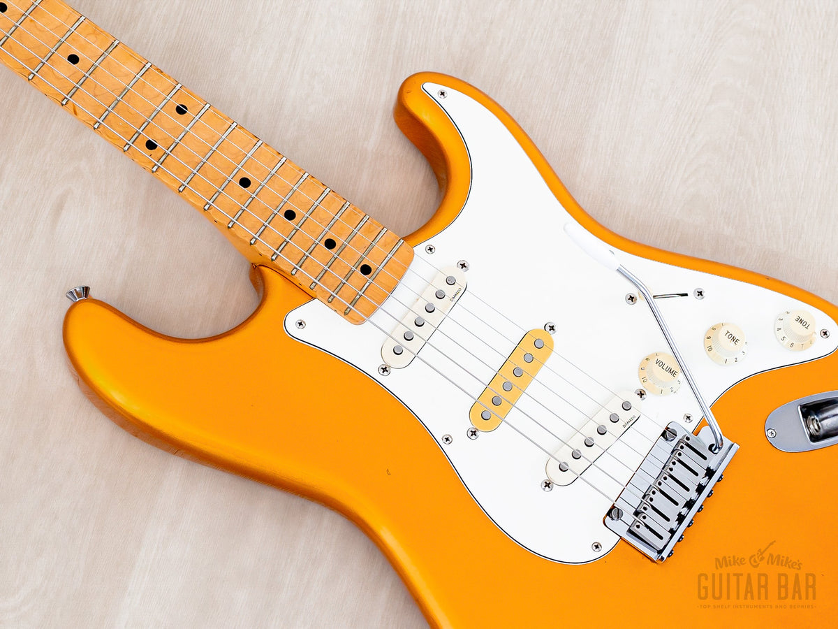 1991 Fender Order Made Yngwie Malmsteen Strat Gold, body angled view