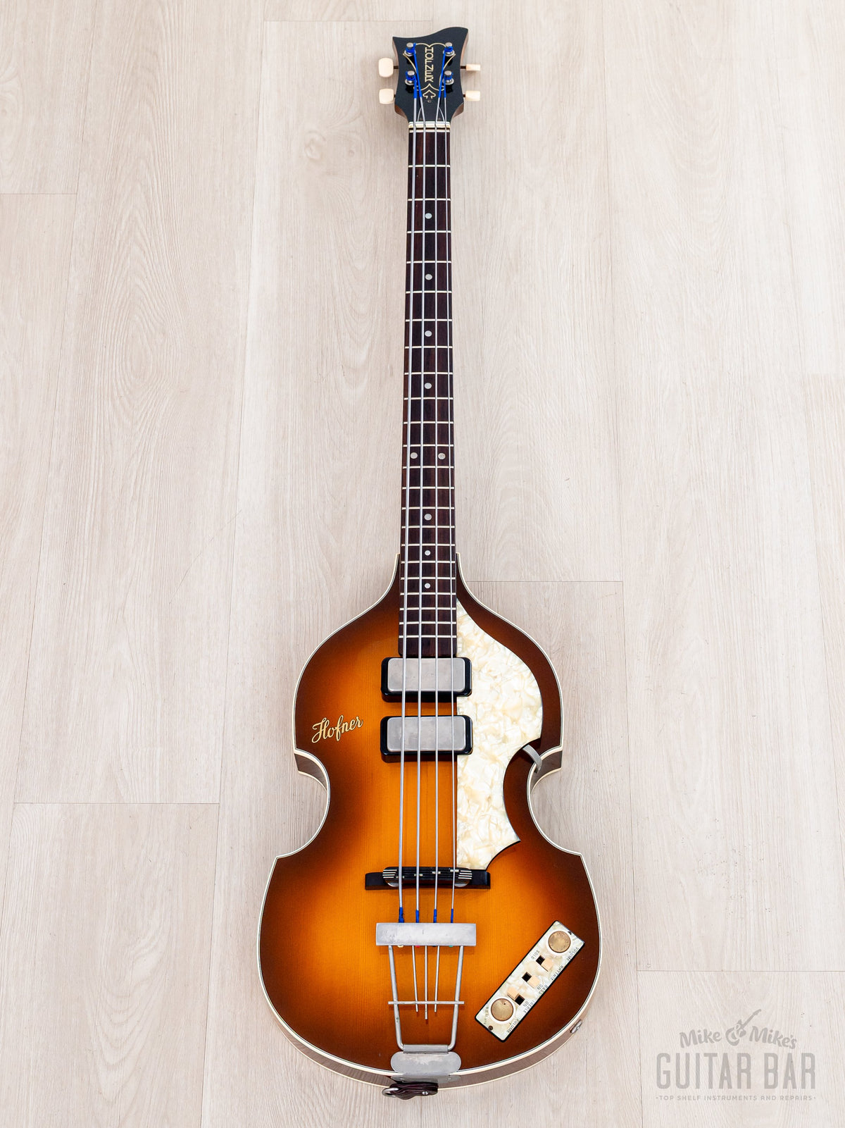 Hofner 500/1 Cavern bass full front