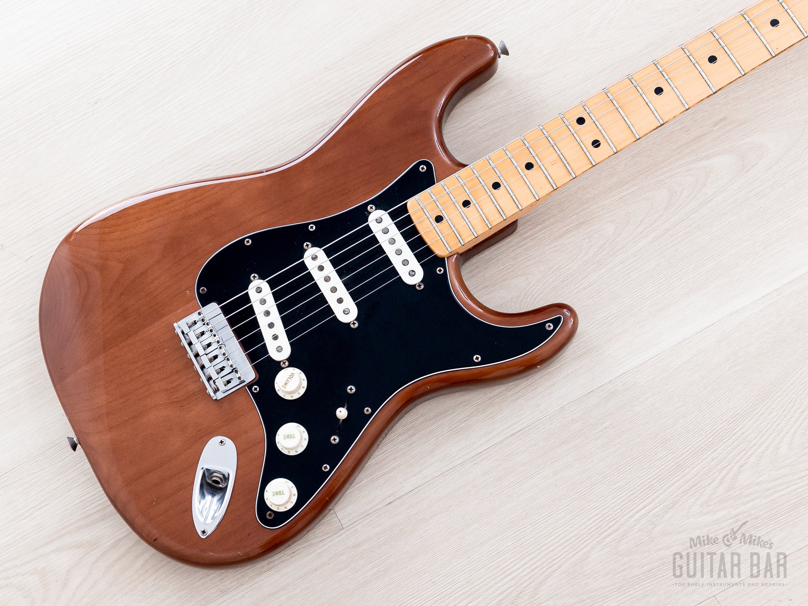 Fender Vintage Stratocaster 1975年製 1975 Fender Stratocaster Hardtail Vintage Guitar Mocha, 100% Original
