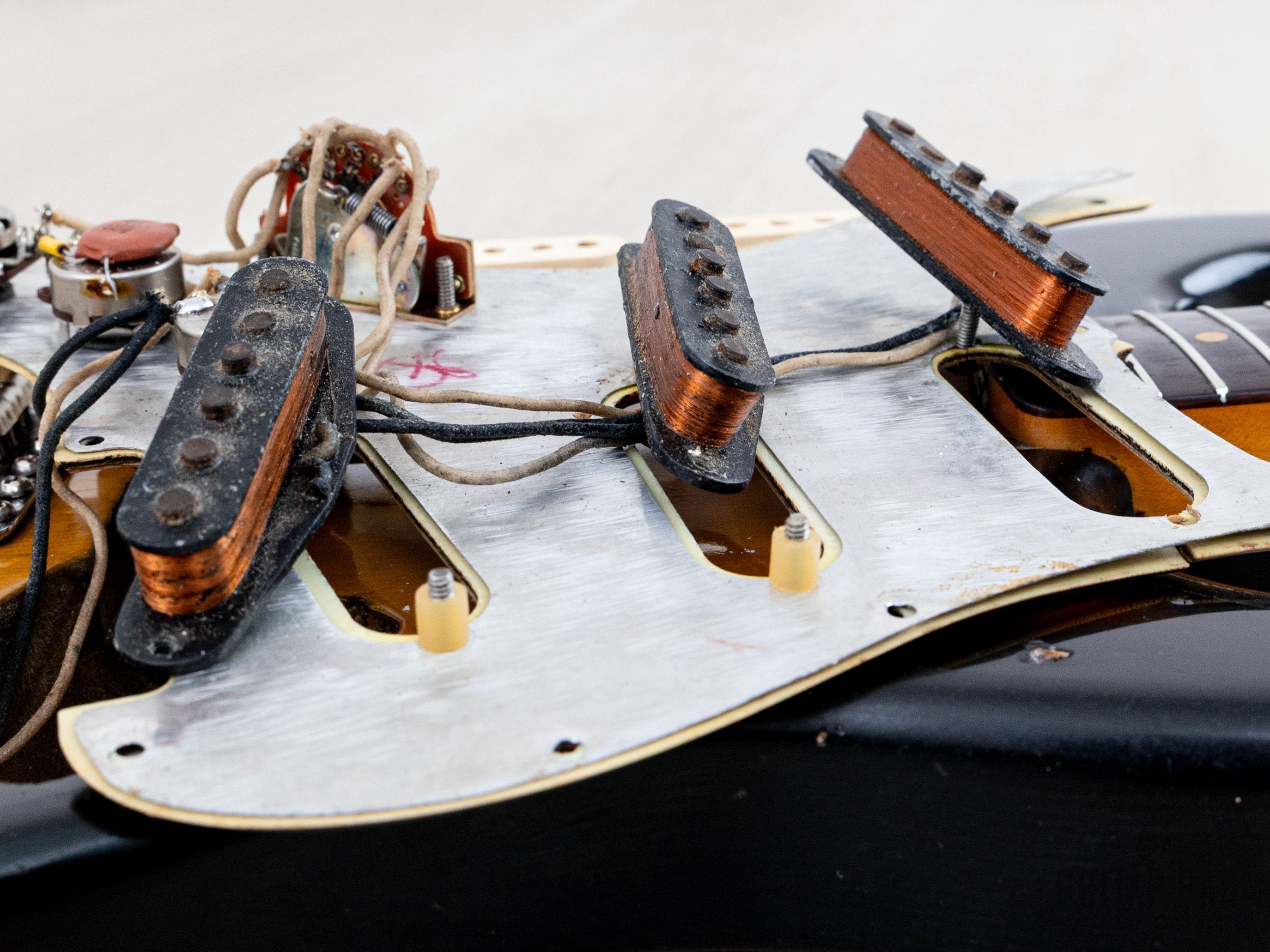 1963 Fender Stratocaster Korina Pre-CBS Vintage Guitar Sunburst w/ Cas