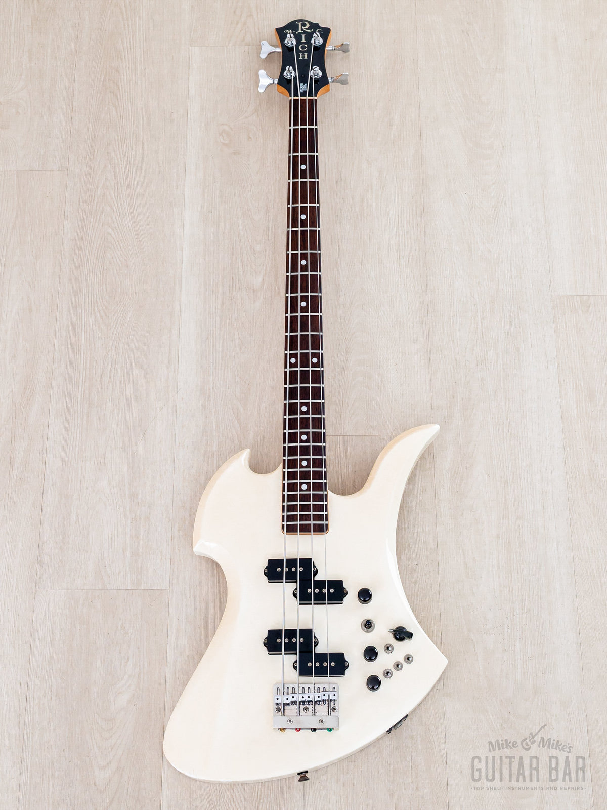 Mockingbird bass full front view