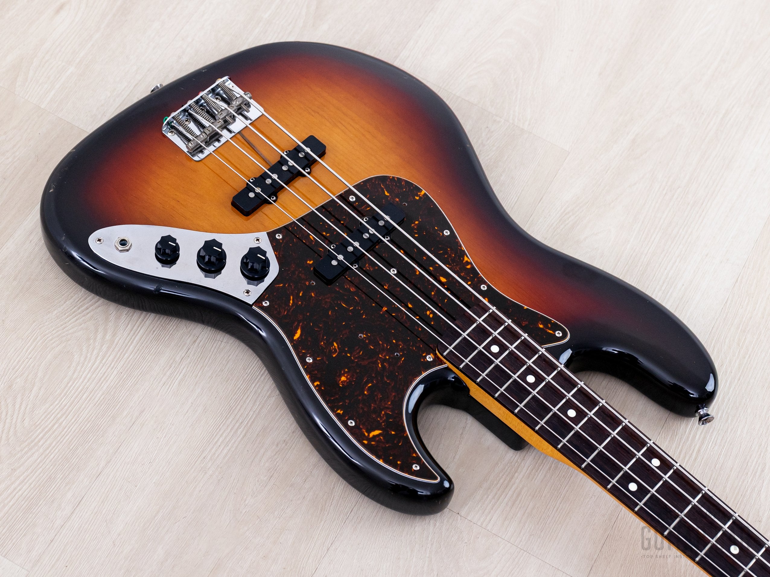1989 Fender Jazz Bass '62 Vintage Reissue JB62-75 Sunburst