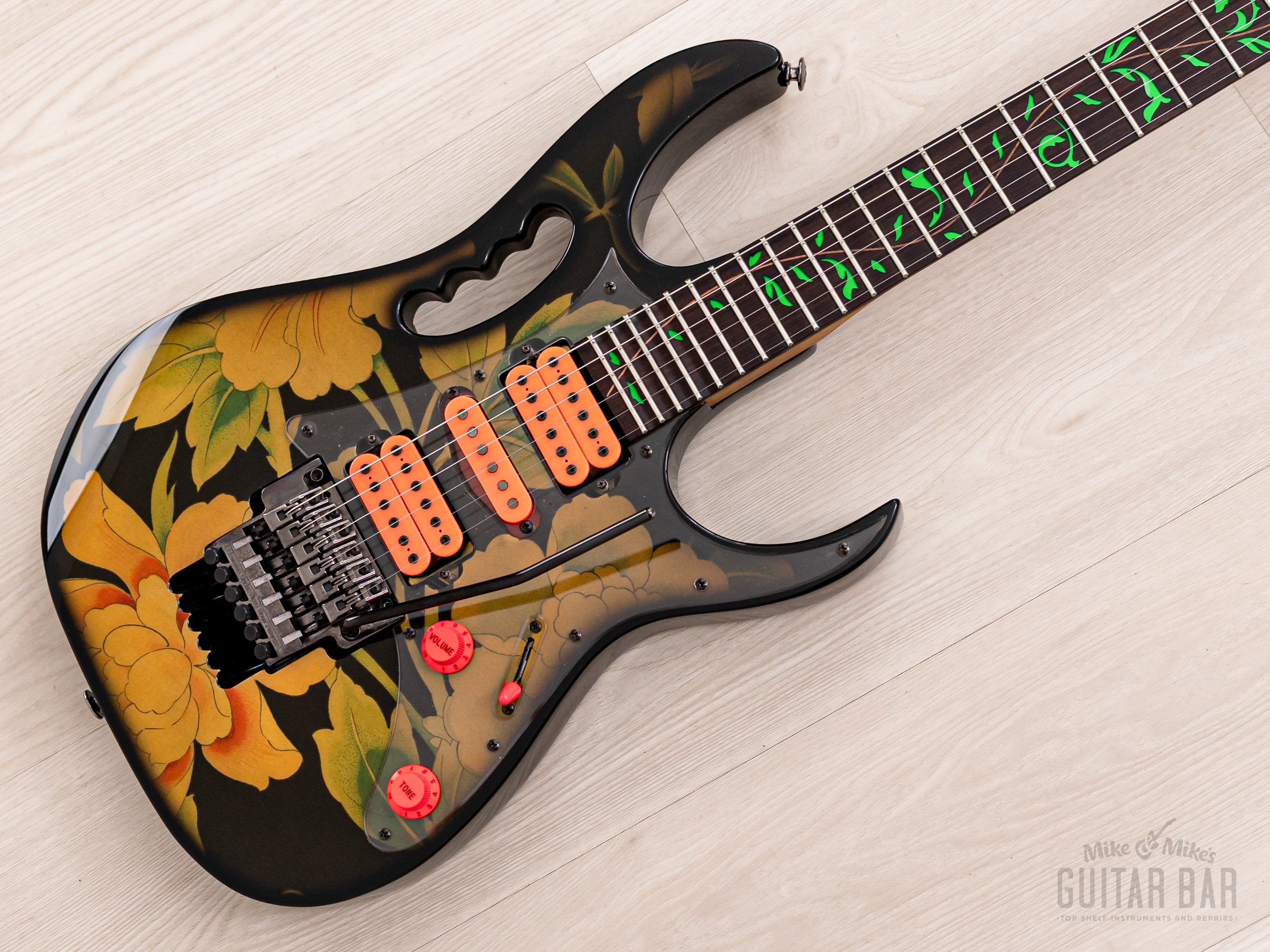 1991 Ibanez JEM77-FP Steve Vai Signature Vintage Guitar Black Floral Pattern, Near-Mint
