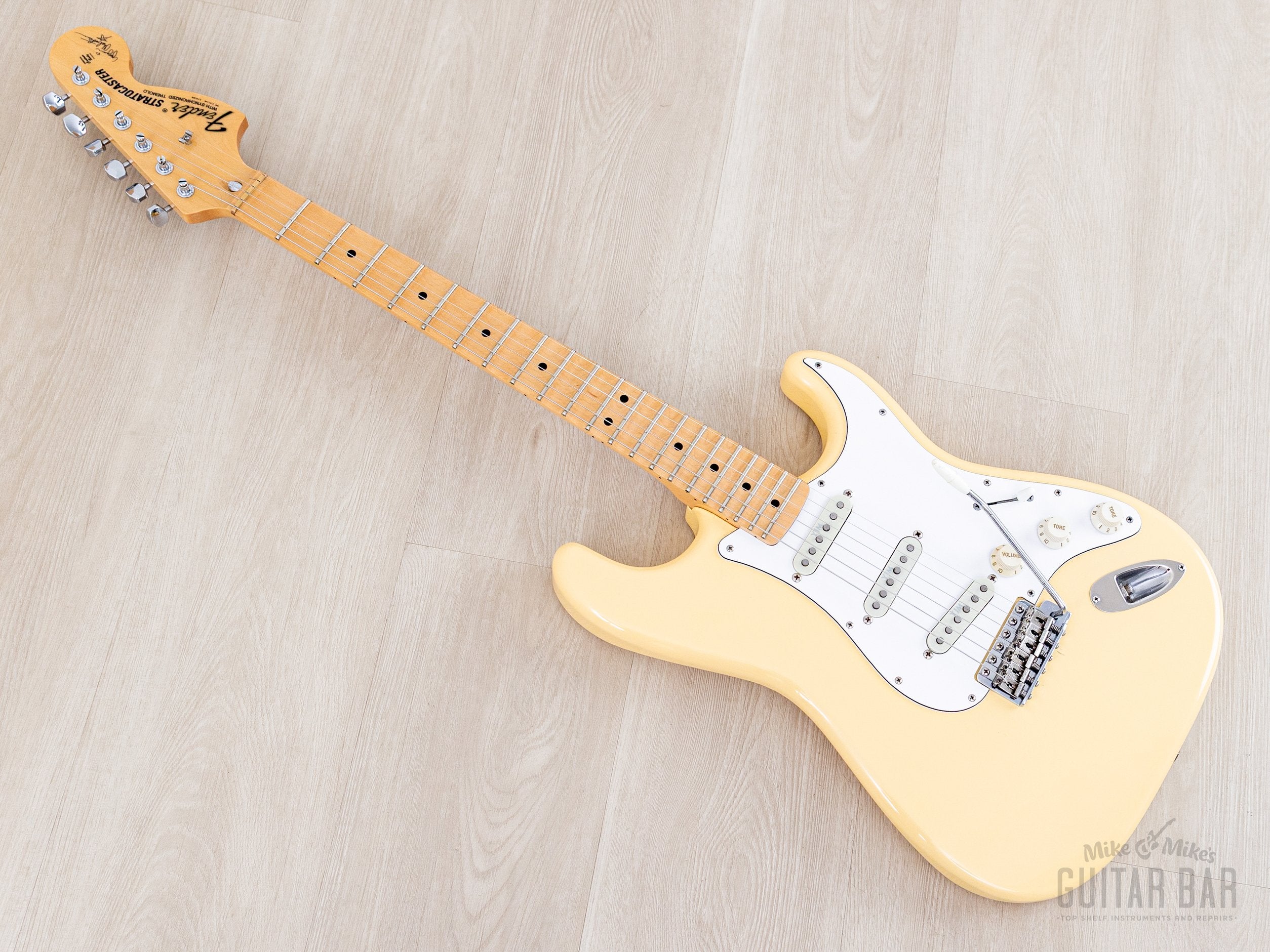 2016 Fender Yngwie Malmsteen Signature Stratocaster Yellow White w/ Se