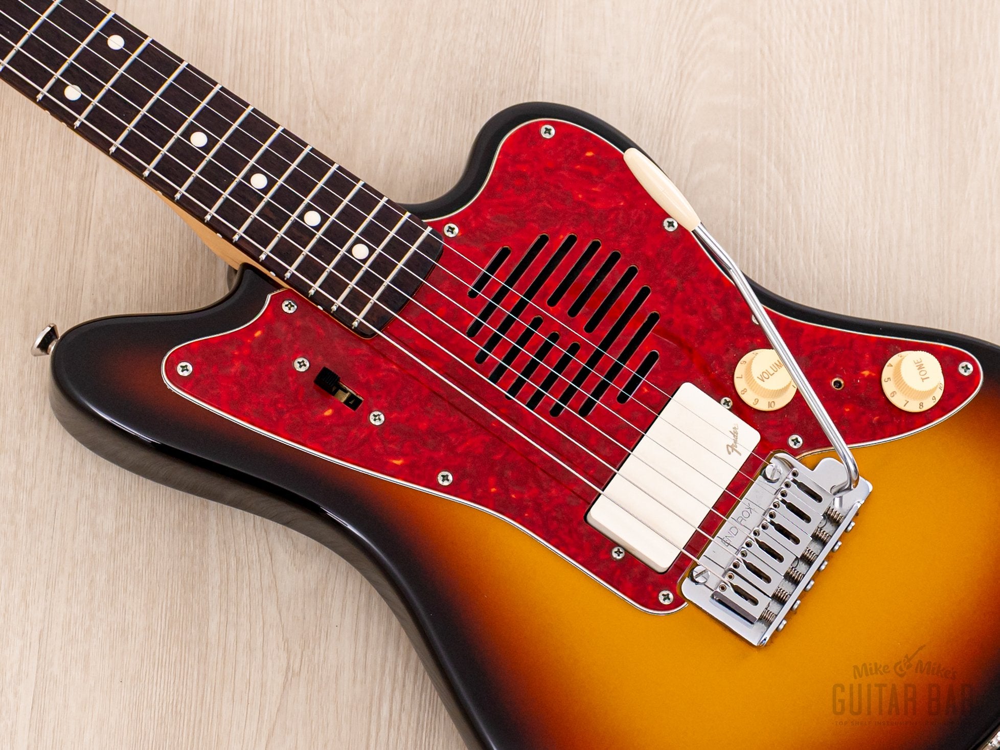 1996 Fender JM-Champ Jazzmaster Mini Guitar Sunburst w/ Built-In Speaker, Japan MIJ