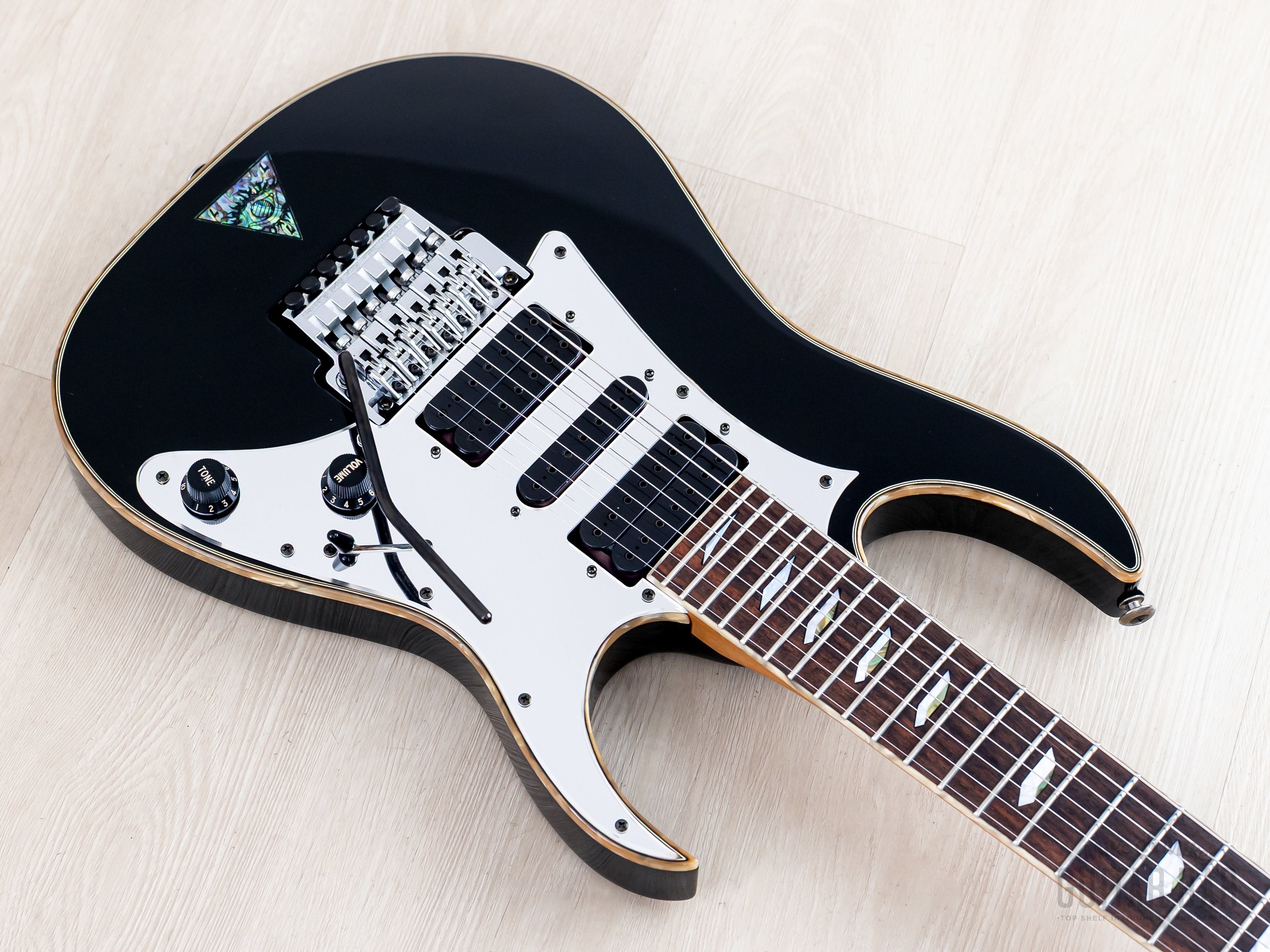 1998 Ibanez Universe UV777P Steve Vai Signature 7-string Black, Near-M