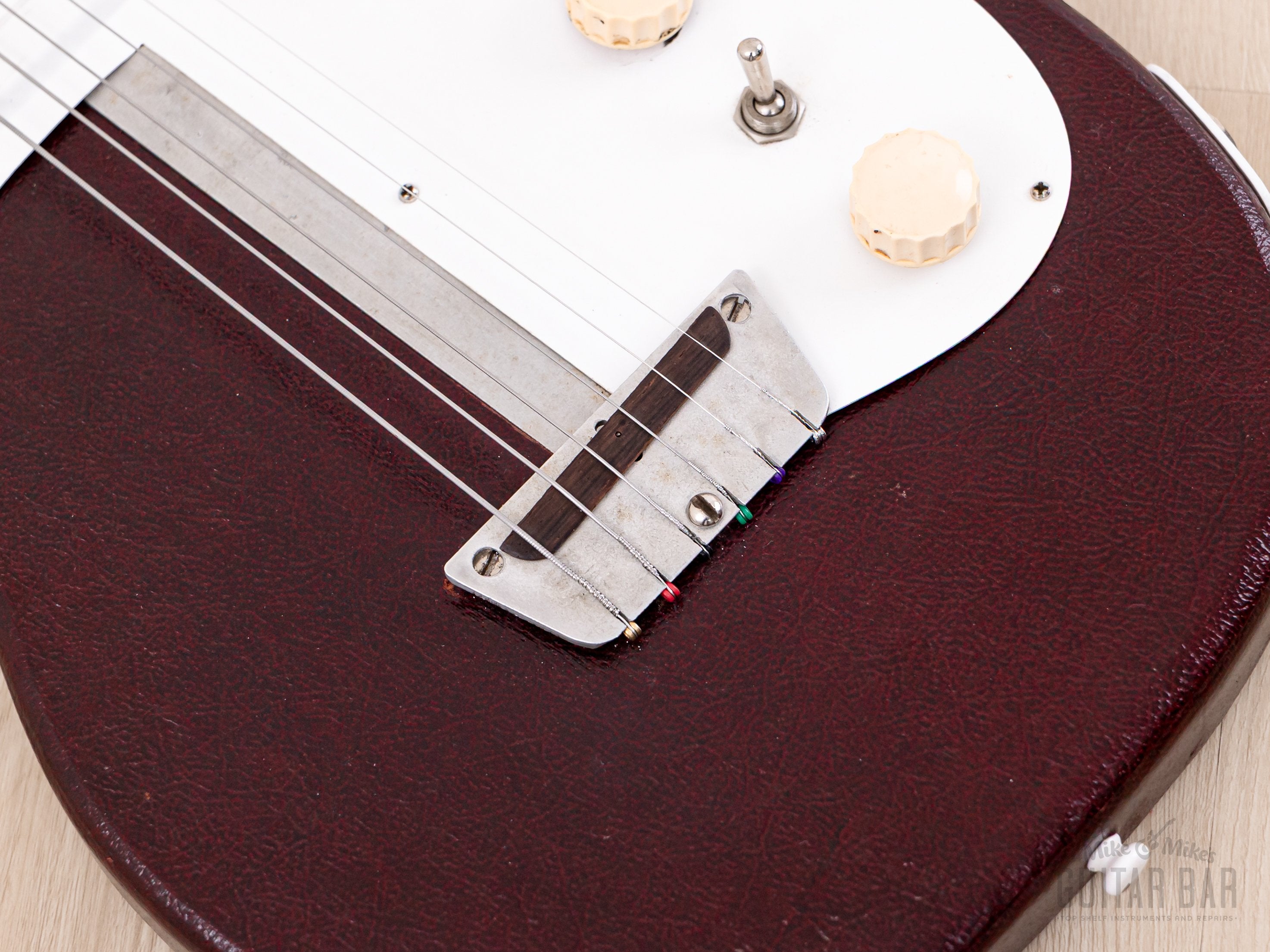 1954 Silvertone 1375 Danelectro-Made Vintage Peanut Guitar, 100% Original & Near-Mint w/ Case
