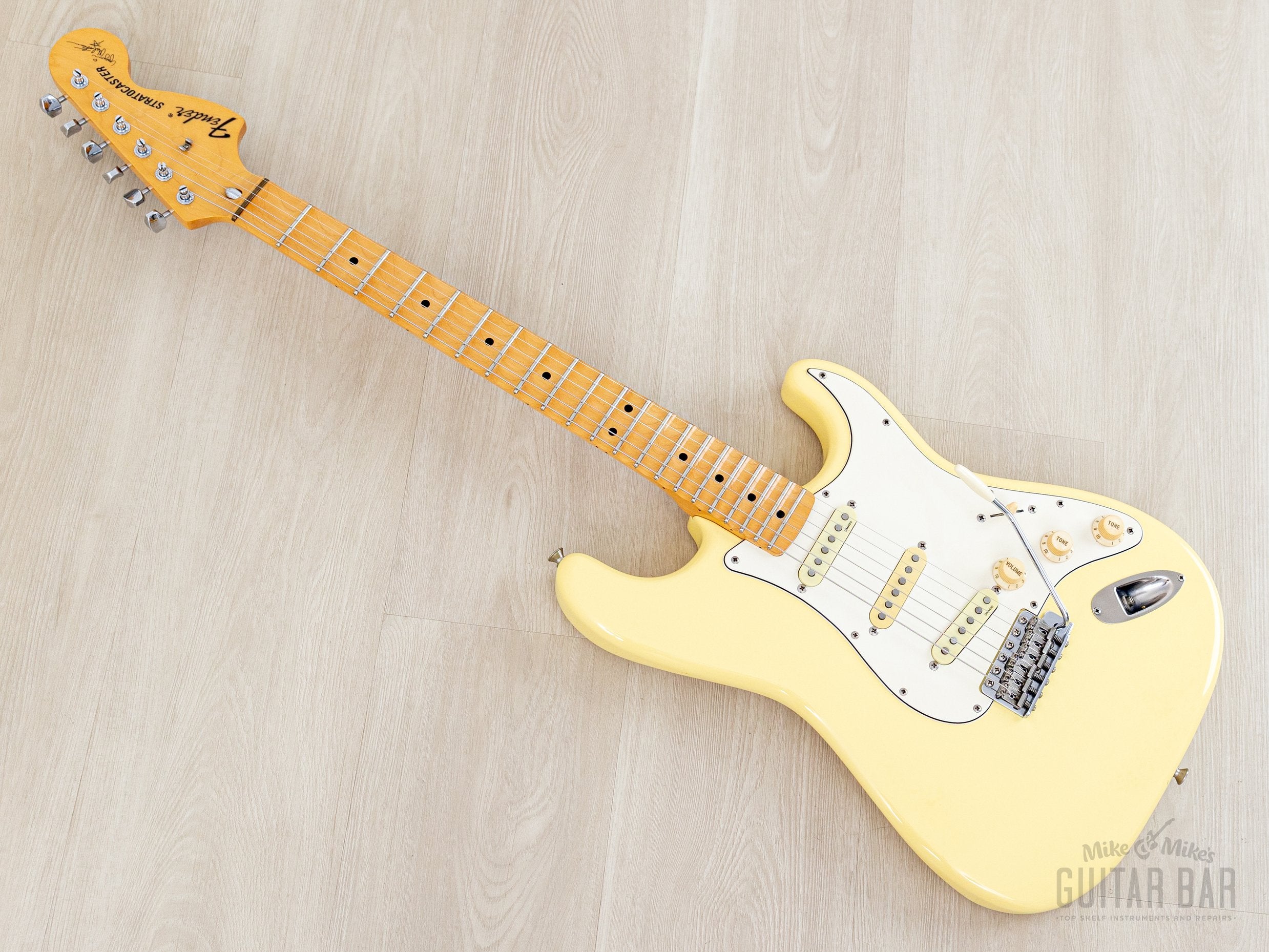 Fender Japan ST72-140YM イングヴェイモデル 1994 Fender Custom Edition Yngwie Malmsteen Stratocaster ST72-140YM Ye