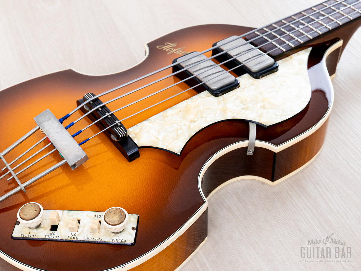 Hofner 500/1 Cavern bass pickups and controls