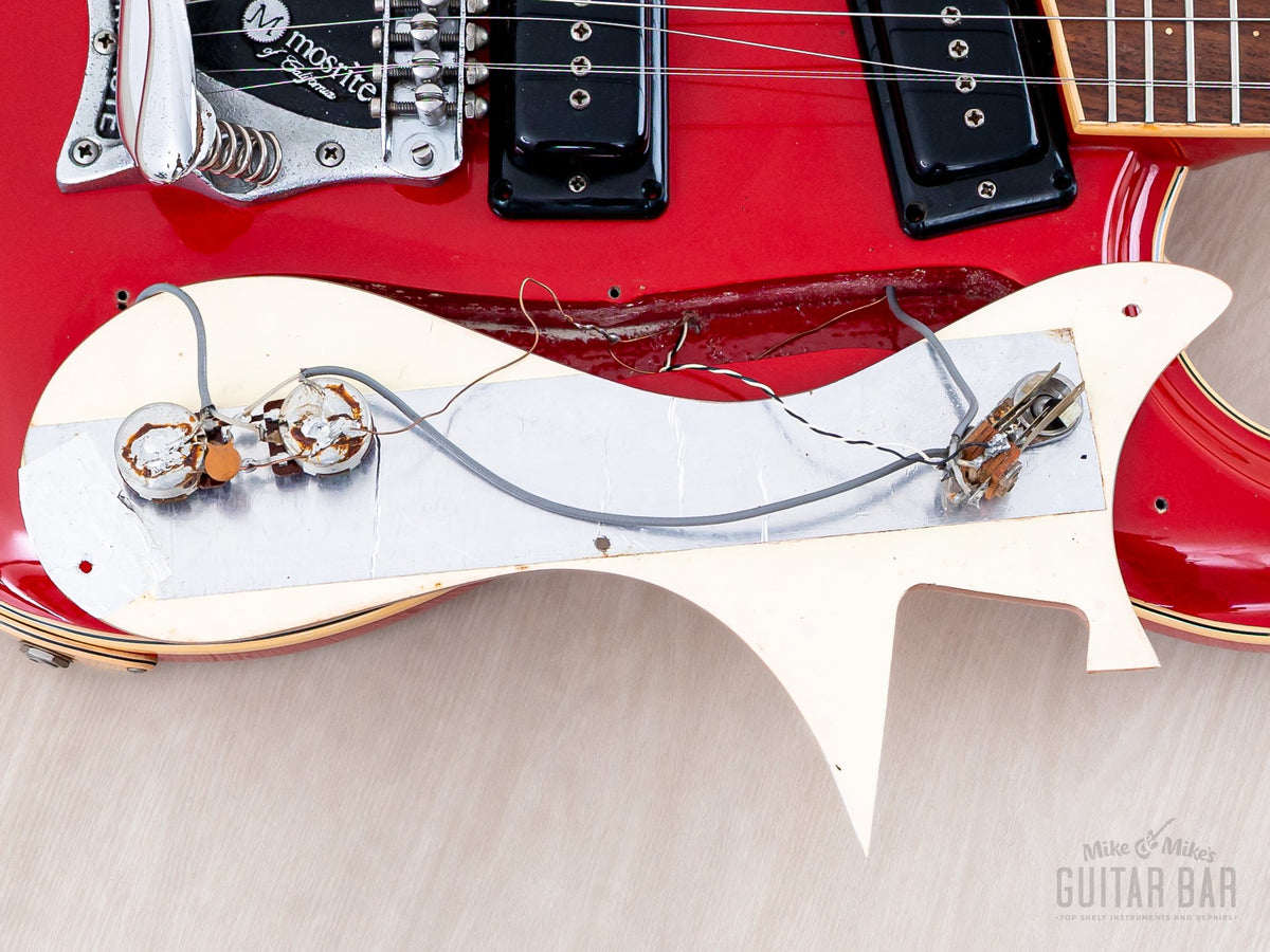 Mosrite 40th Anniversary wiring under the pickguard
