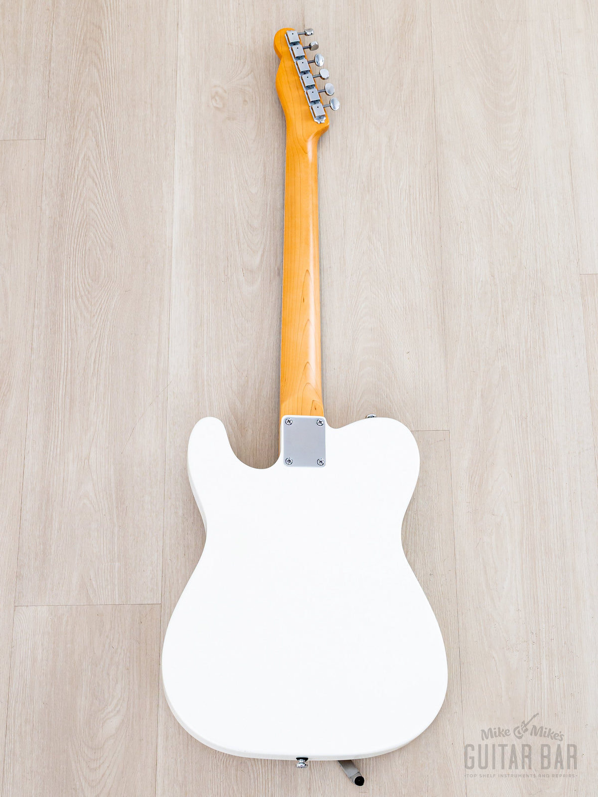 2016 Elk Cutlass CT Limited Edition White, full back view