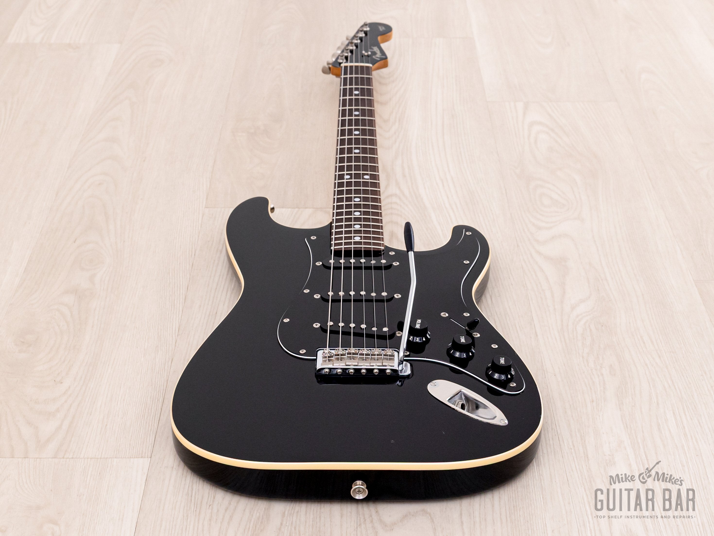 2004 Fender Aerodyne Stratocaster AST-65 Electric Guitar Black, Japan