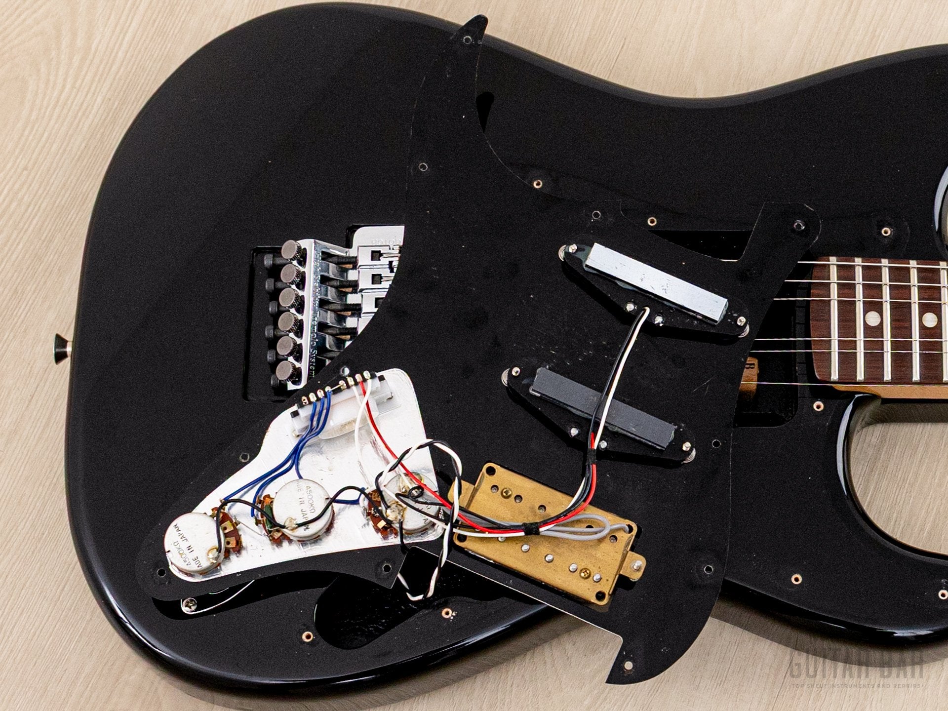 2007 Fender Stratocaster ST72-FR SSH Superstrat Black Non