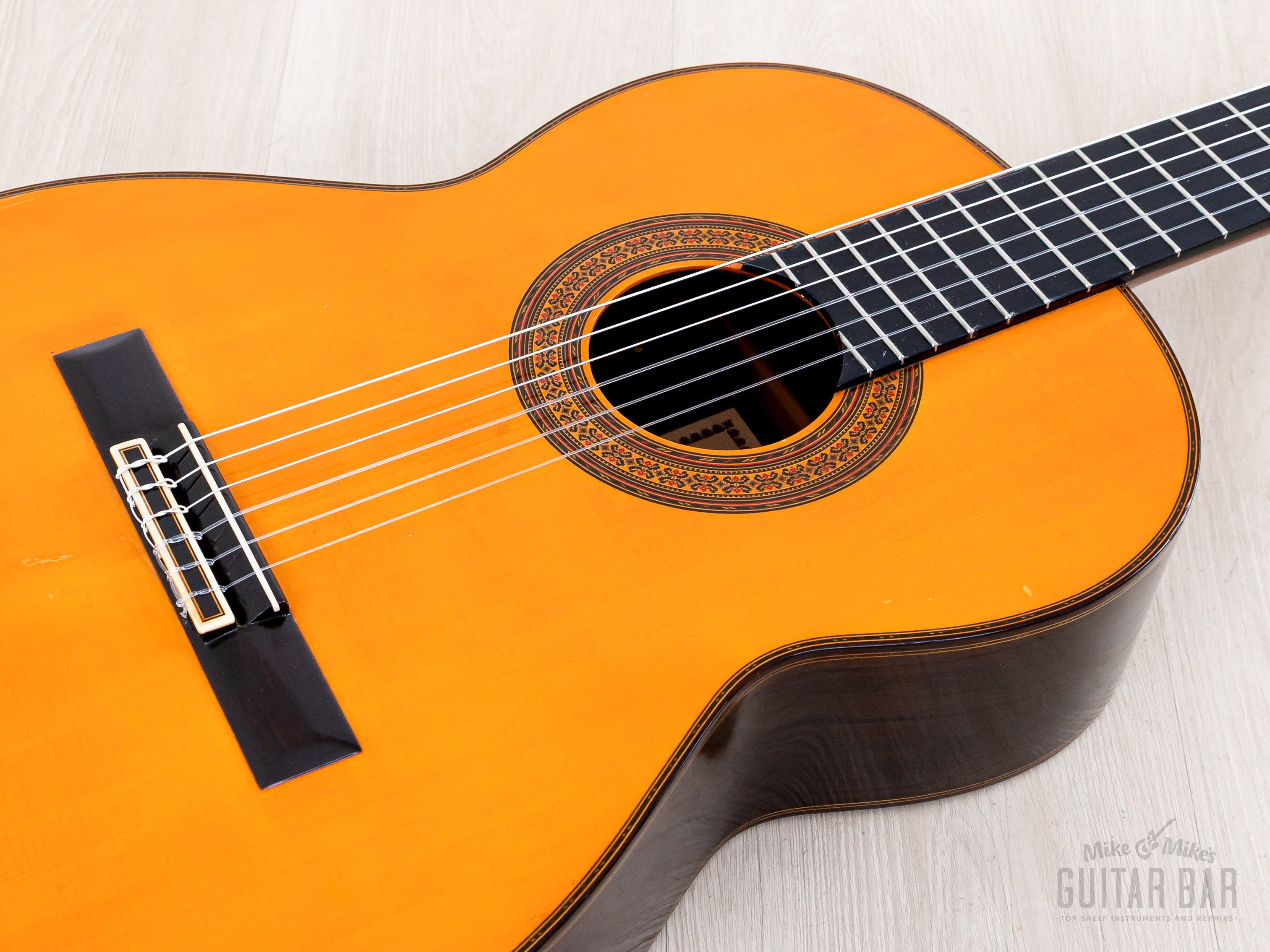 【中古】 Italia Brasile Solo Andata Giginho 1979 Sakazo Nakade No. 3000 Vintage Classical Guitar, Spruce + Brazili