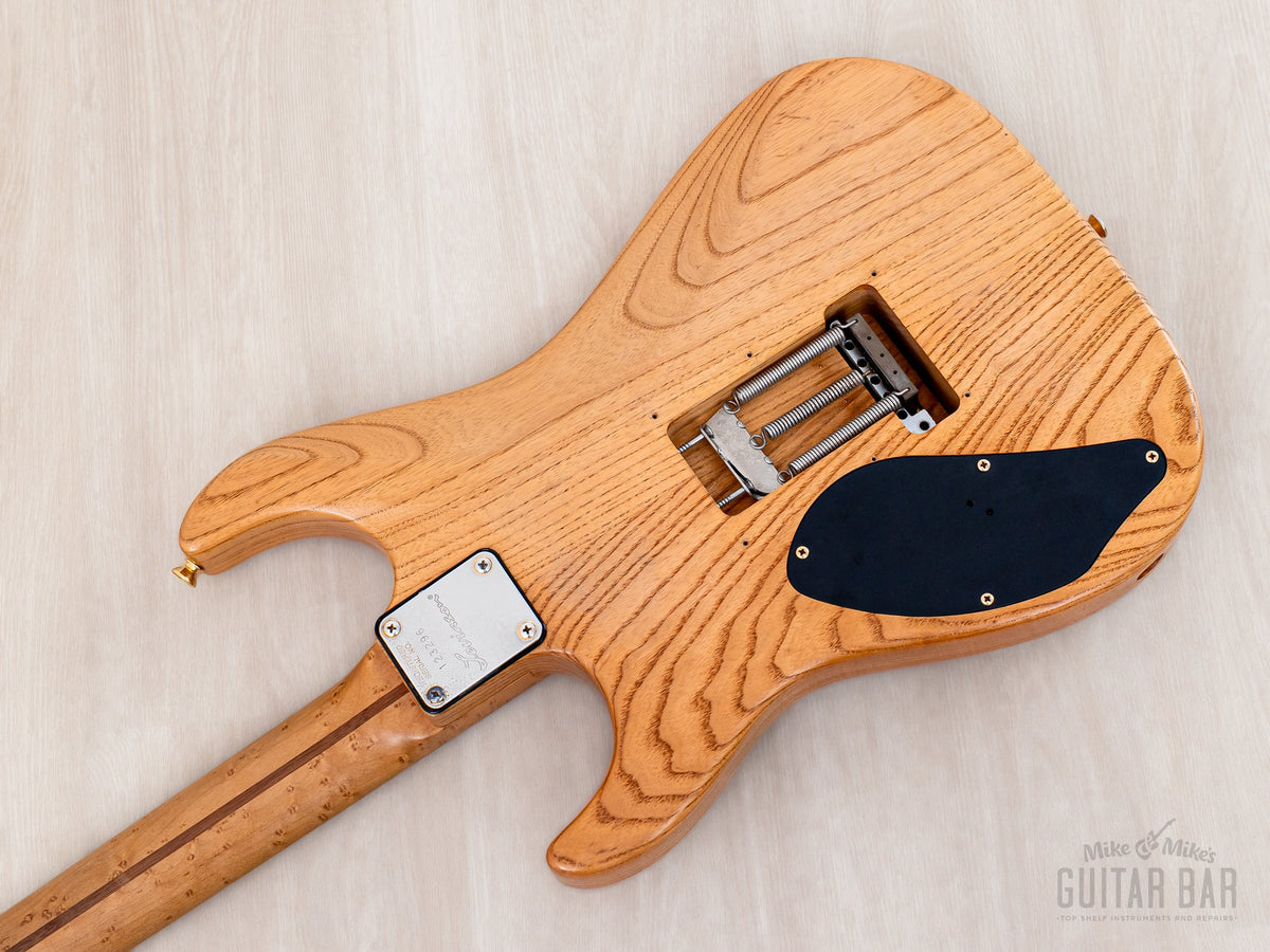 1993 Levinson Blade RH-4 Limited Momose Custom back body close-up