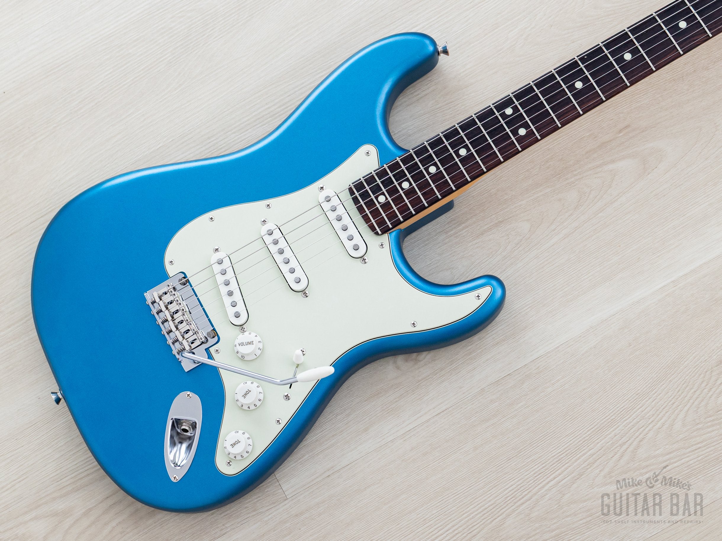 2023 Fender Hybrid II '60s Stratocaster FSR Satin Lake Placid Blue + H