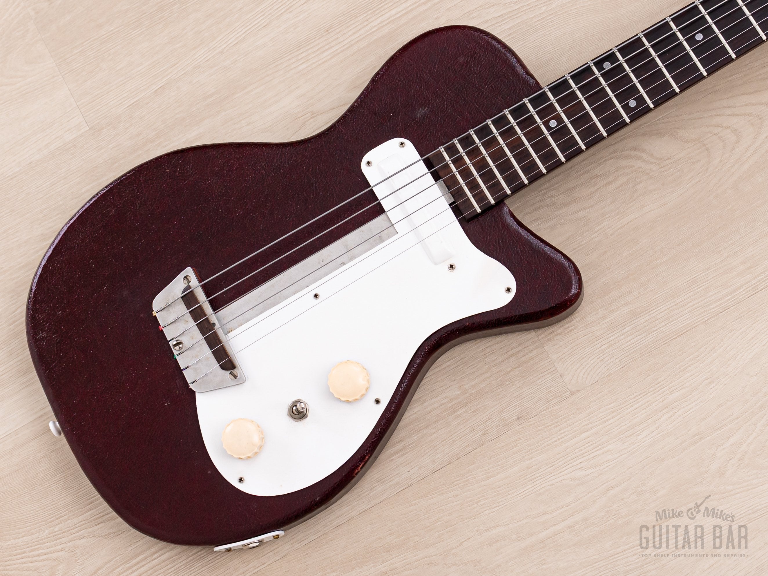 1954 Silvertone 1375 Danelectro-Made Vintage Peanut Guitar, 100% Original & Near-Mint w/ Case