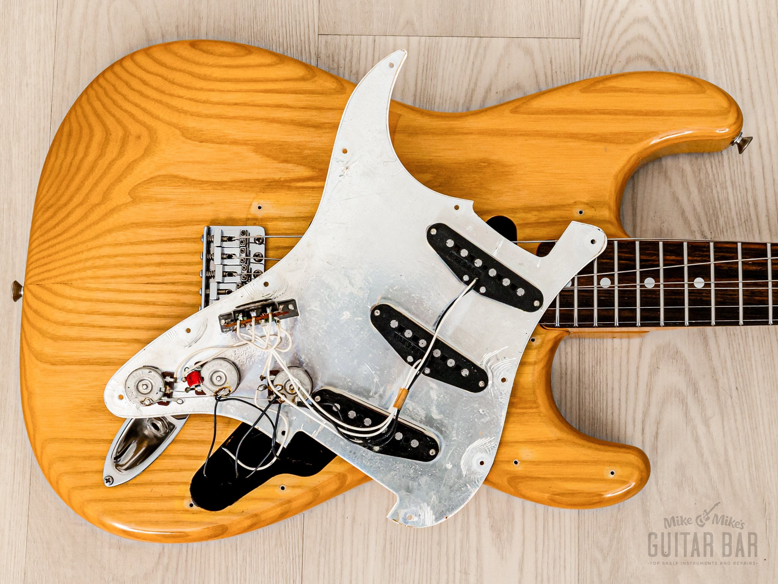 1986 Fender '72 Stratocaster ST72-115 Natural Ash, Near-Mint w/ USA Pickups & Case, Japan MIJ Fujigen
