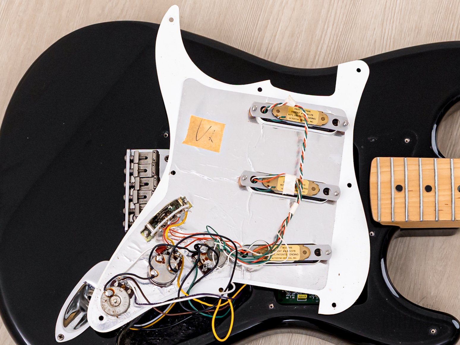 1994 Fender Eric Clapton Artist Series Signature Stratocaster Blackie 100% Original w/ Lace Sensors, TBX & Tweed Case