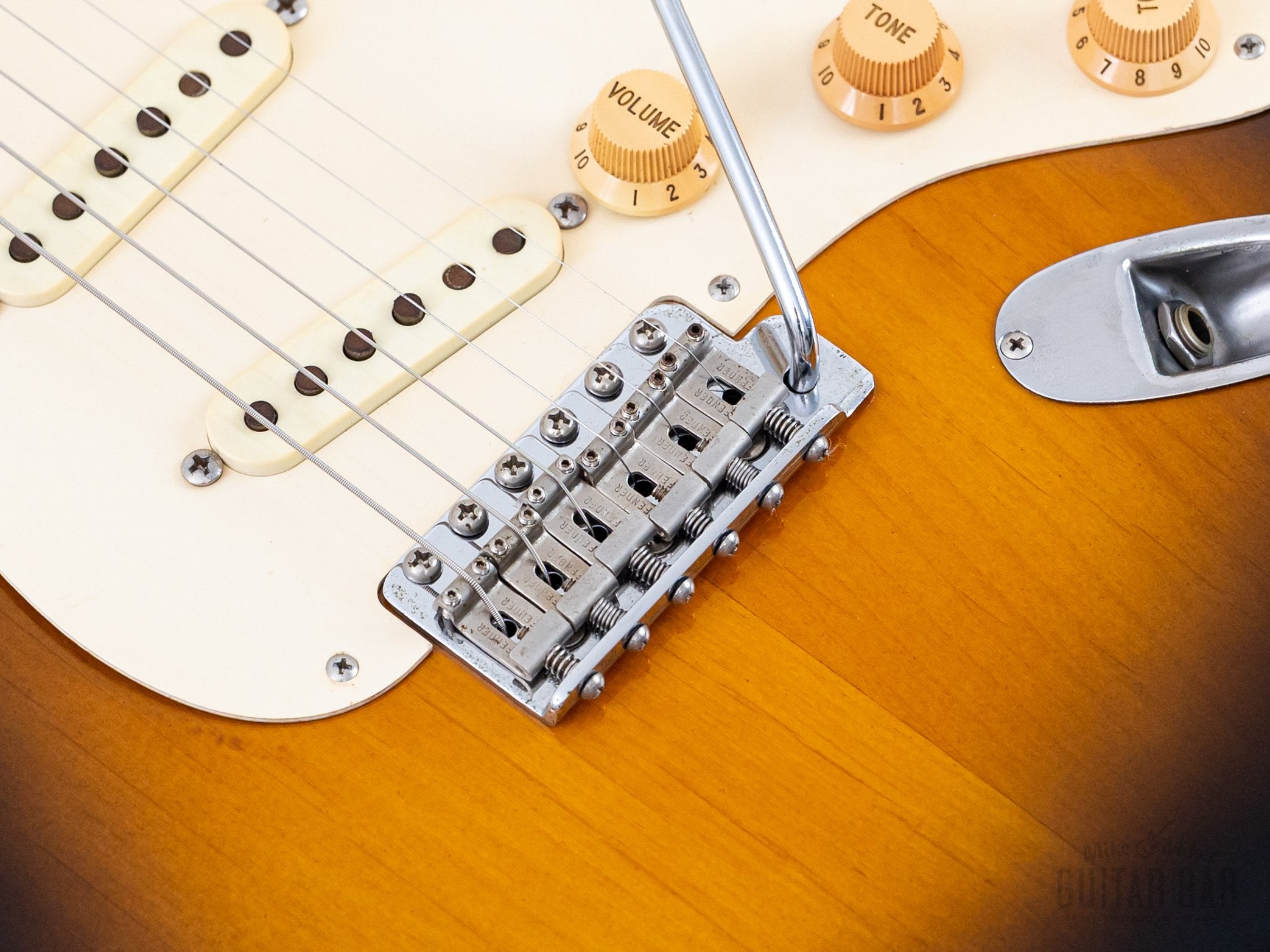 1987 Fender '57 Stratocaster ST57-115 Sunburst Lacquer w/ USA Pickups