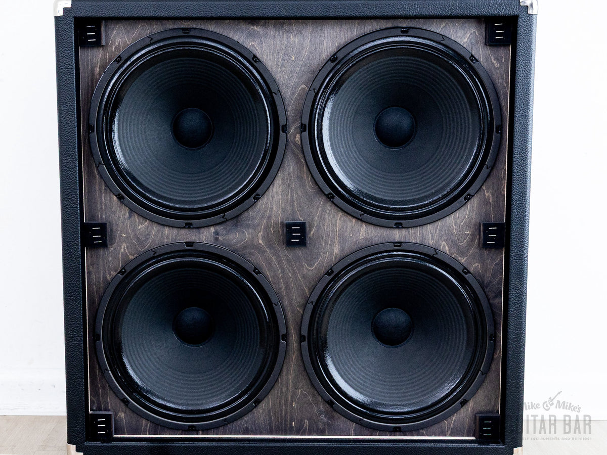 Soldano Lucky 13 cab, four Eminence speakers