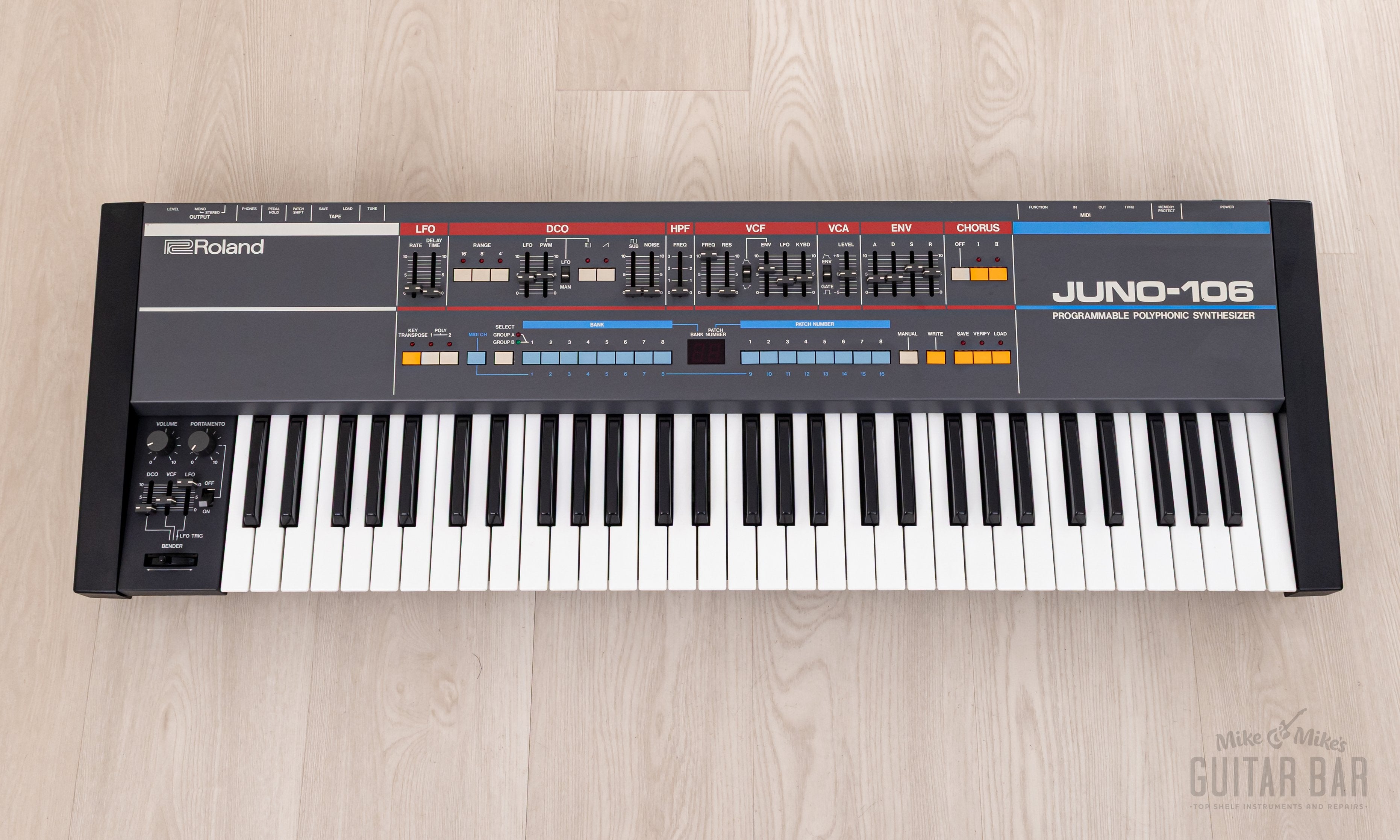 1985 Roland Juno-106 Vintage Analog Synthesizer Near-Mint, Serviced 120v