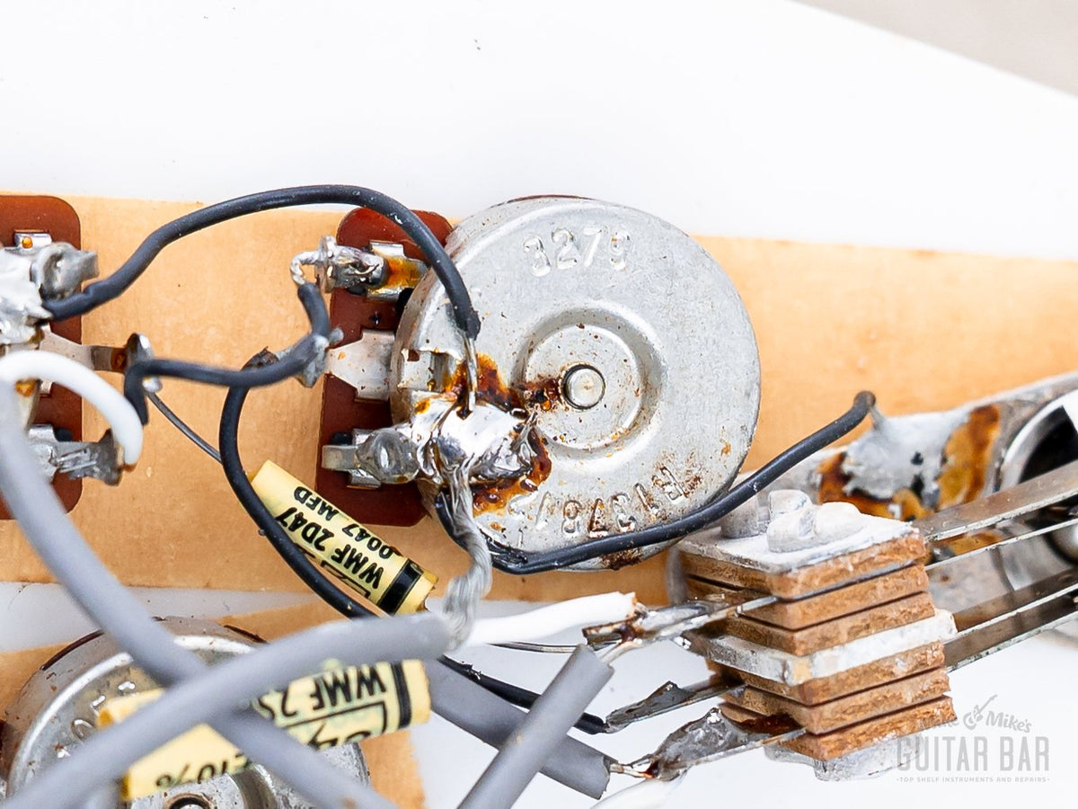 1981 Rickenbacker 4001 bass wiring and pots