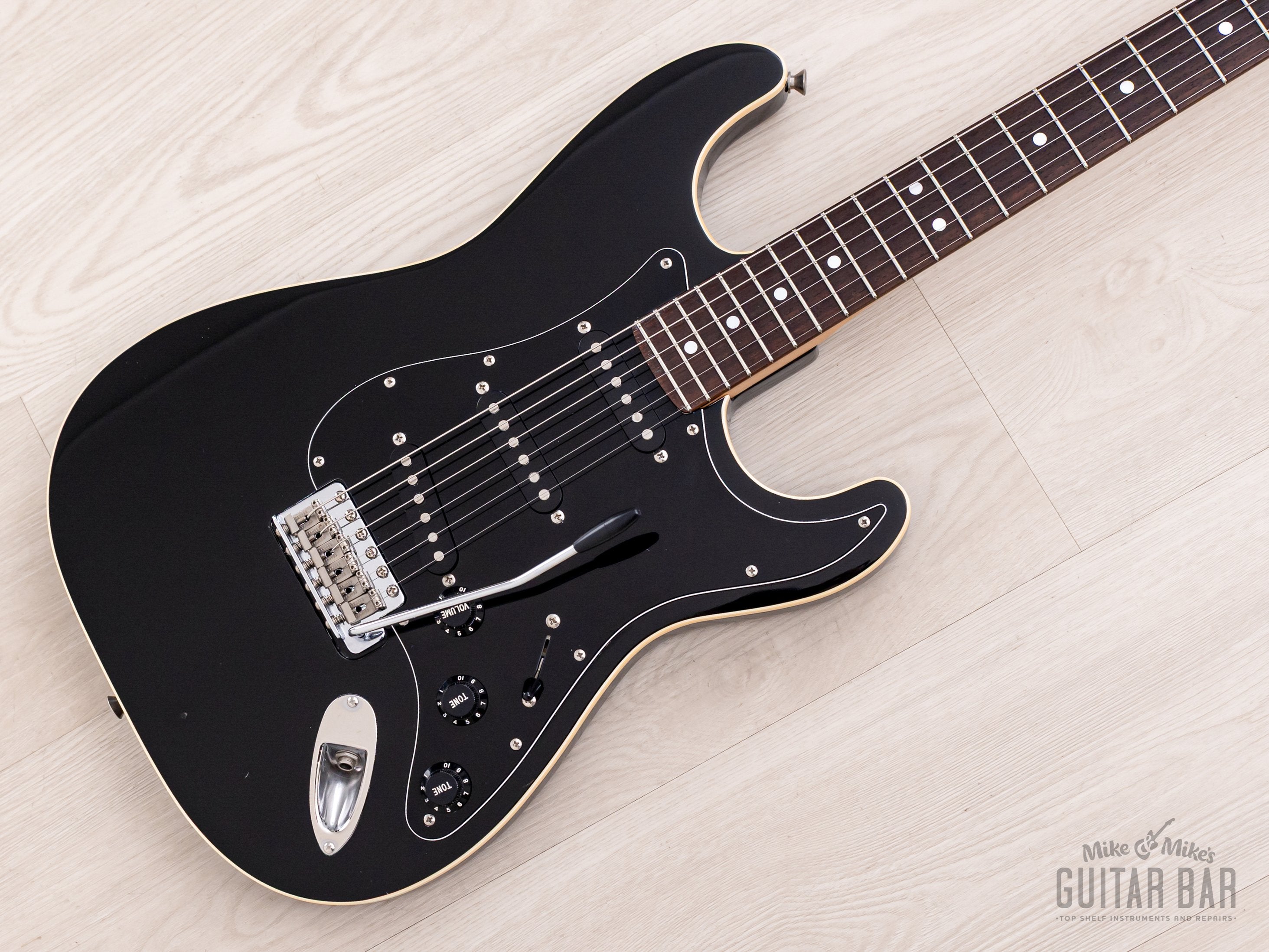 2004 Fender Aerodyne Stratocaster AST-65 Electric Guitar Black, Japan