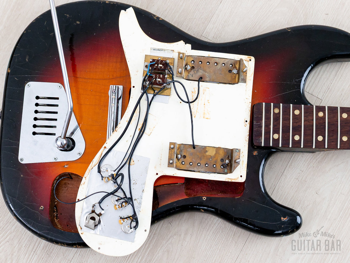 1960s Hofner 172/S electronics under the pickguard