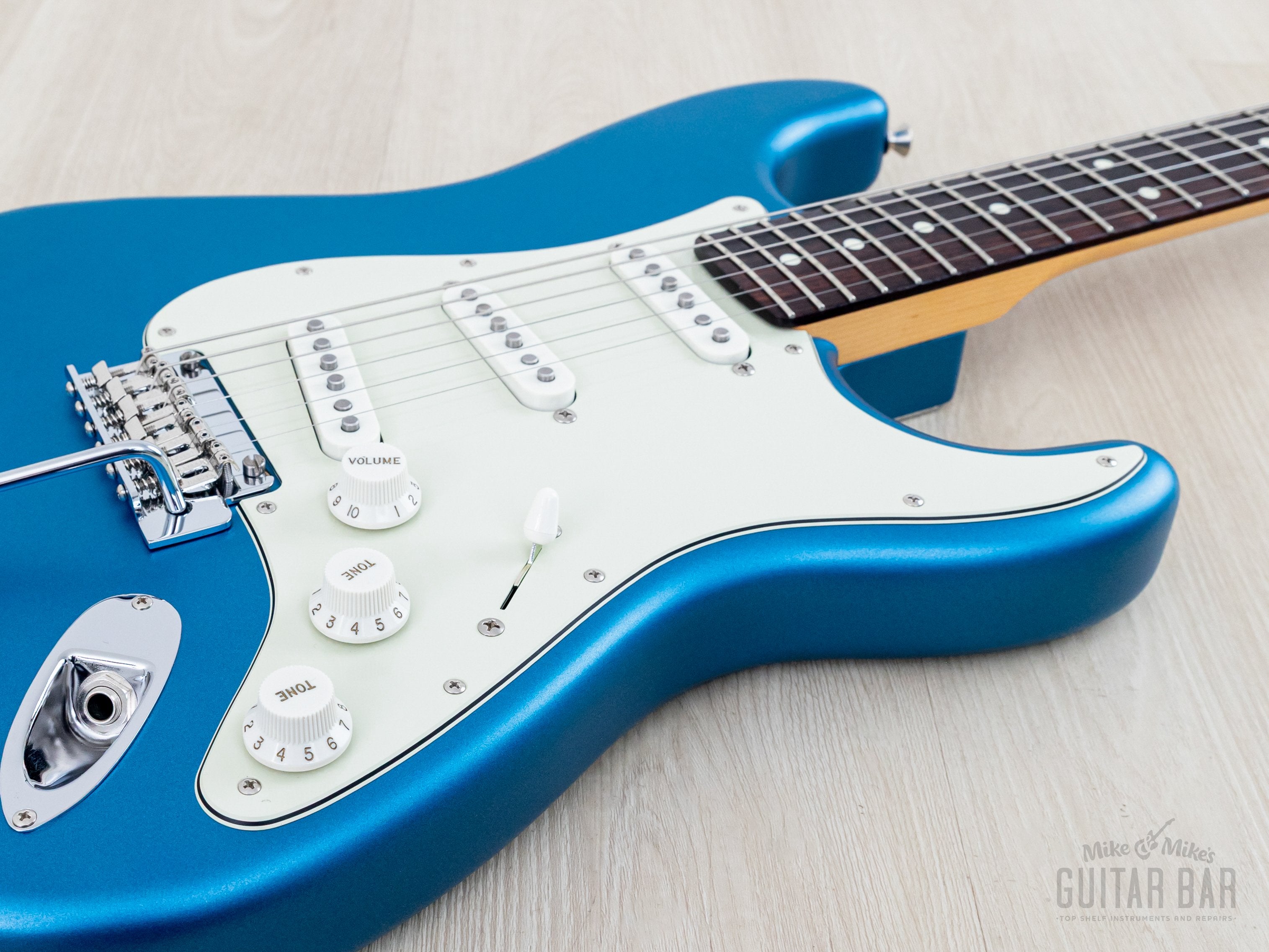 2023 Fender Hybrid II '60s Stratocaster FSR Satin Lake Placid Blue + H