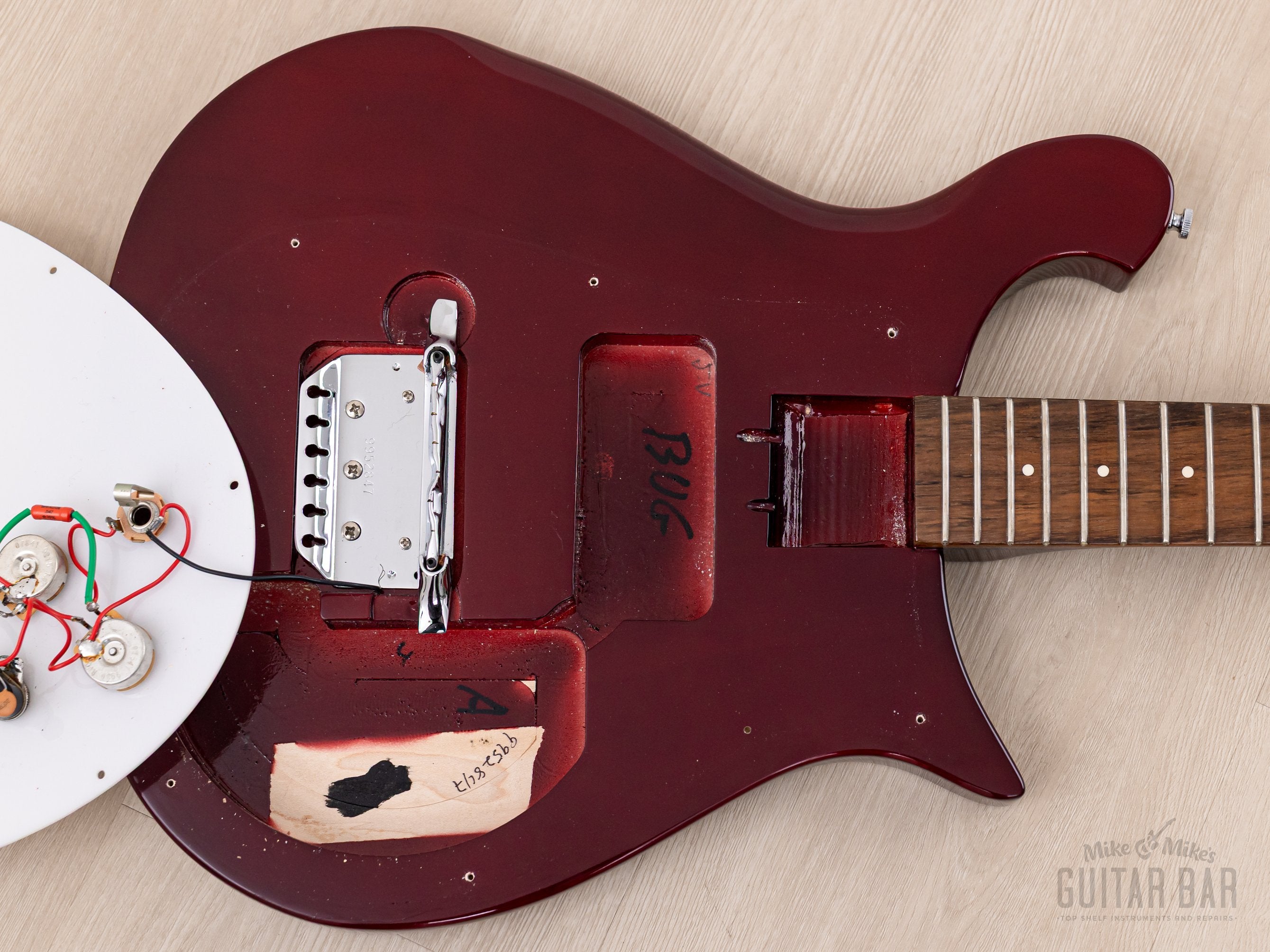 1999 Rickenbacker 425V63 Limited Edition Vintage Reissue Burgundyglo w/ Toaster Top, Case