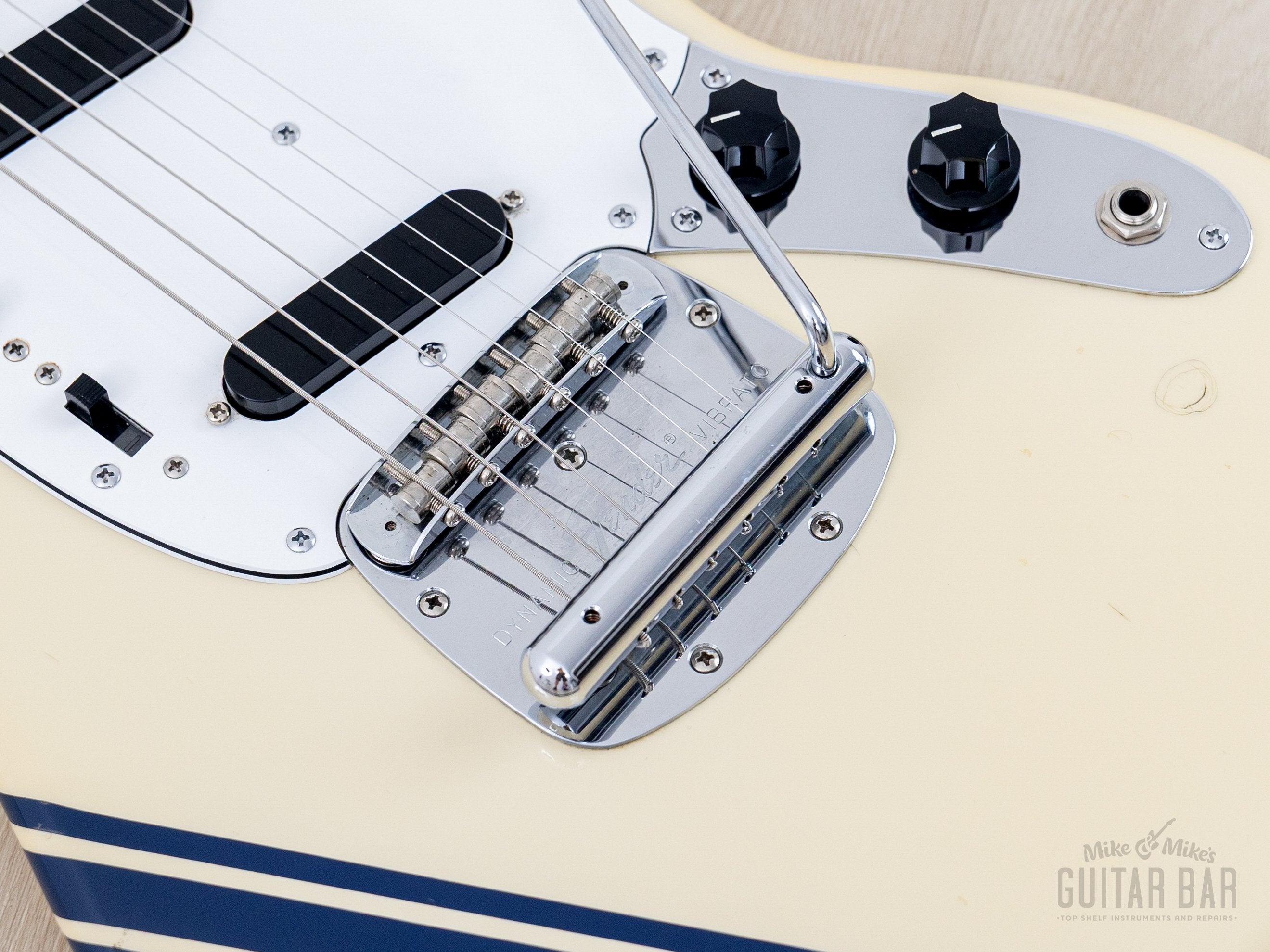 2011 Fender Competition Mustang '73 Vintage Reissue MG73-CO Olympic Wh