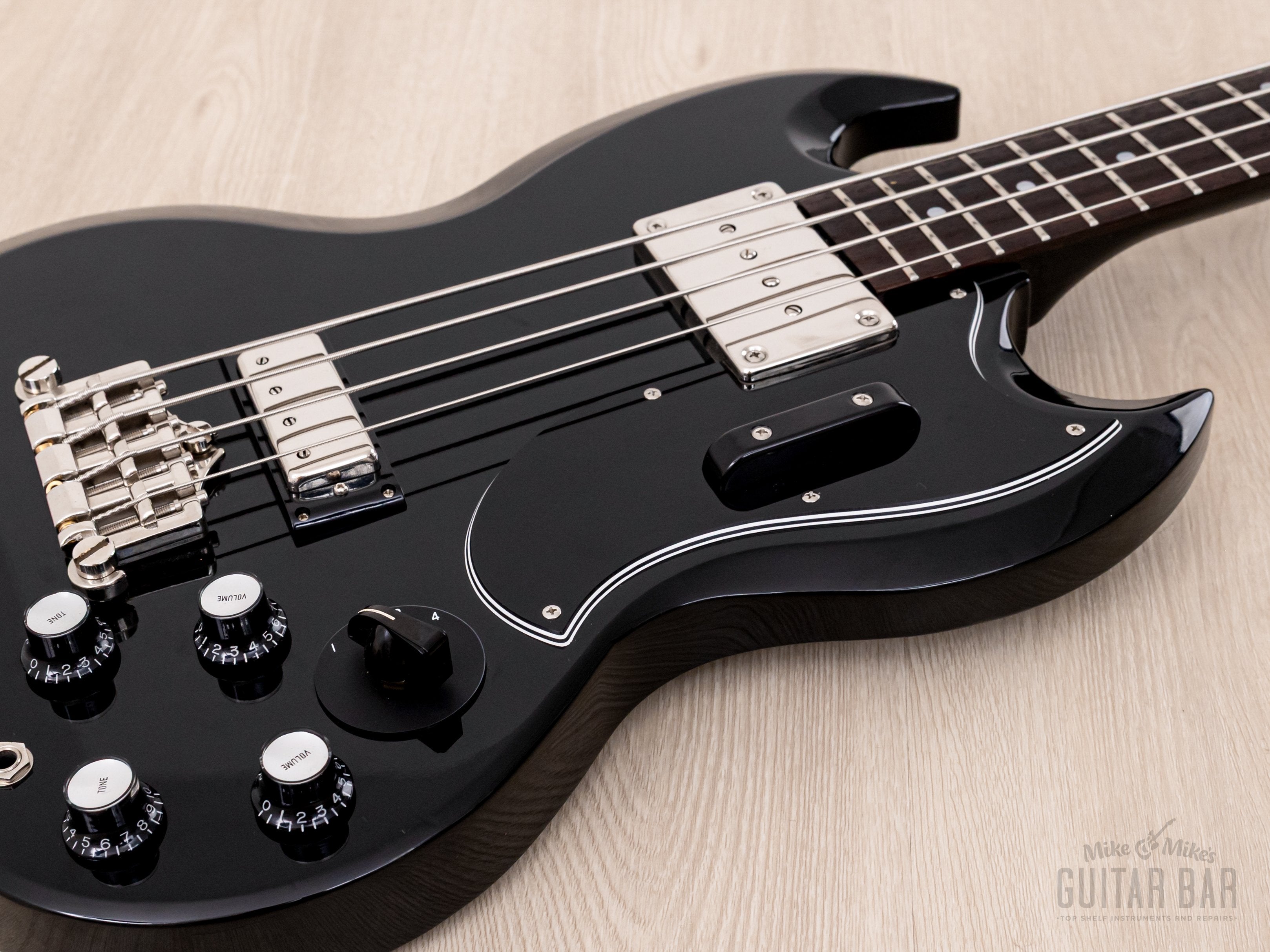 2002 Epiphone Elite EB-3 Short Scale Bass Ebony w/ Open Book Headstock, GIbson USA Pickups, Case & Hangtag, Japan