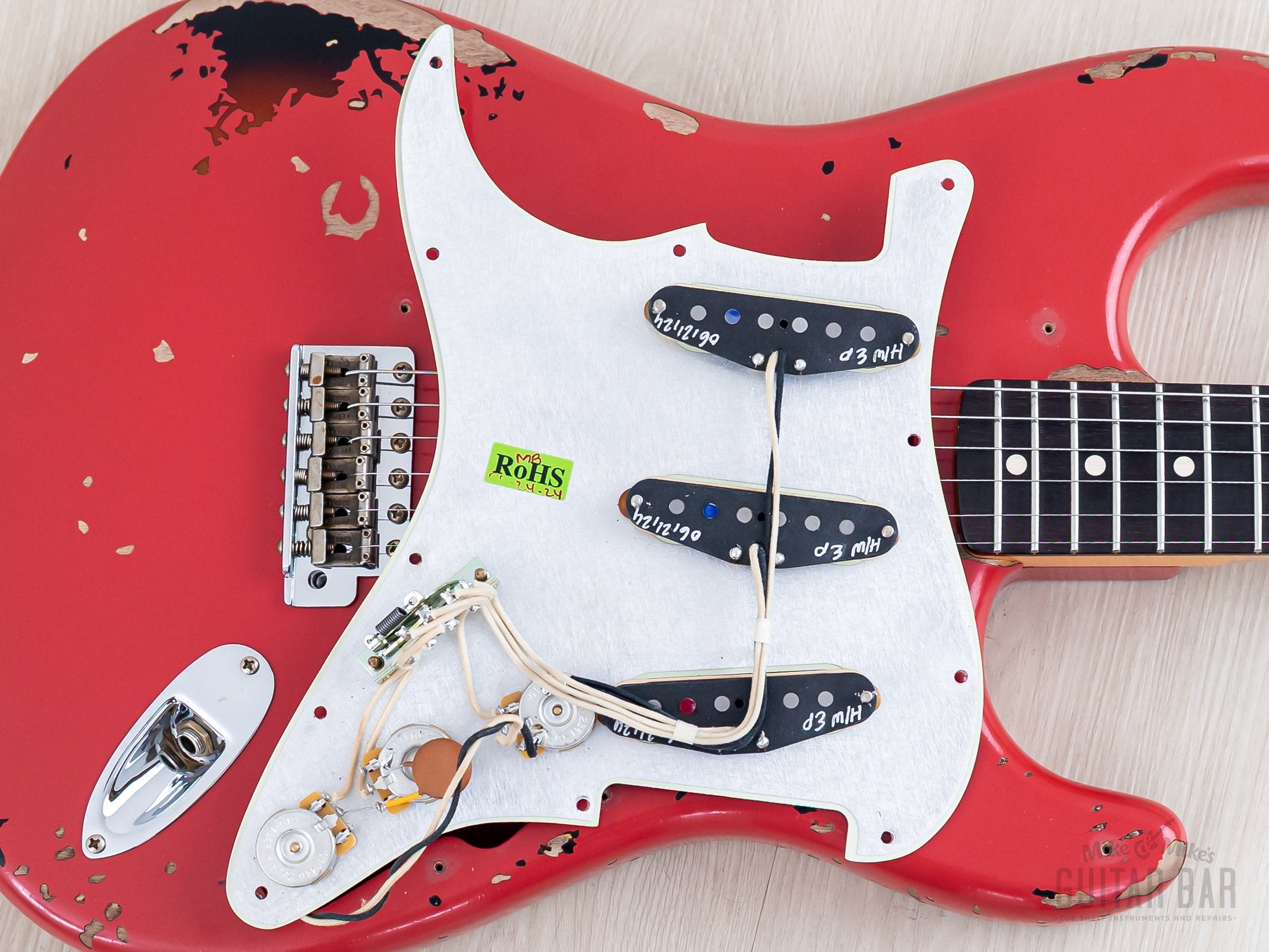 ギター FiestaRed Relic Multilayer Stratocaster Fender Custom Shop Roasted 1960 Relic Stratocaster | Lake Placid Blue