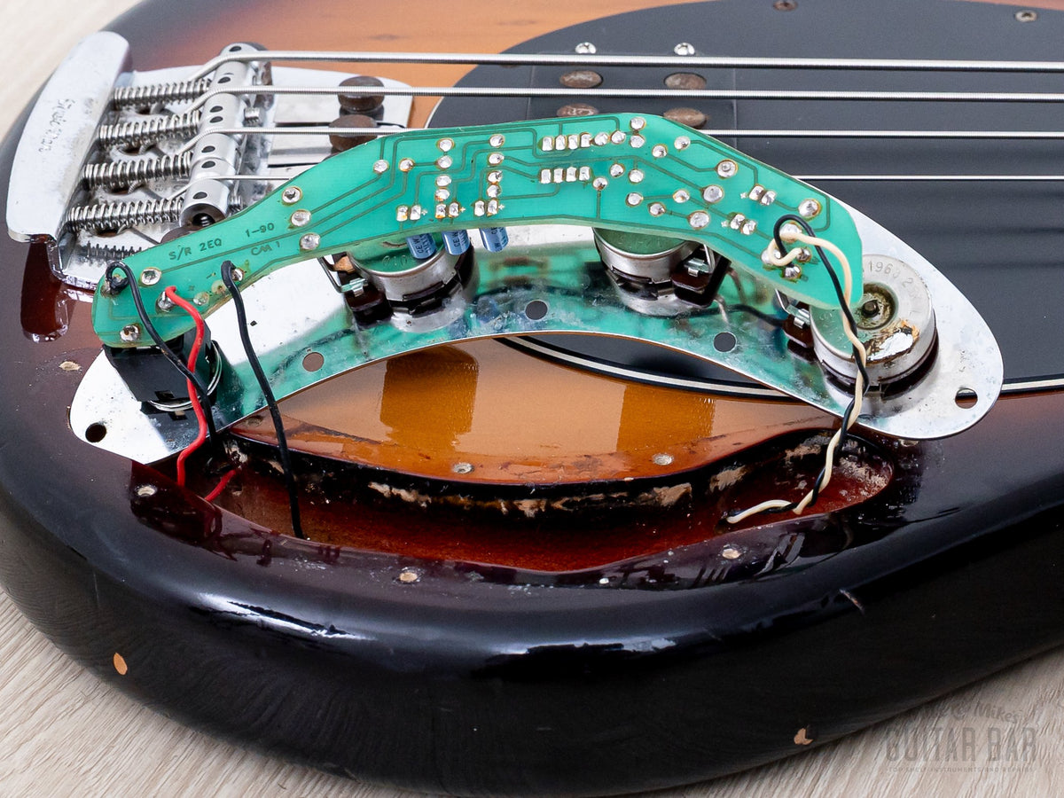 StingRay preamp circuit board in control cavity