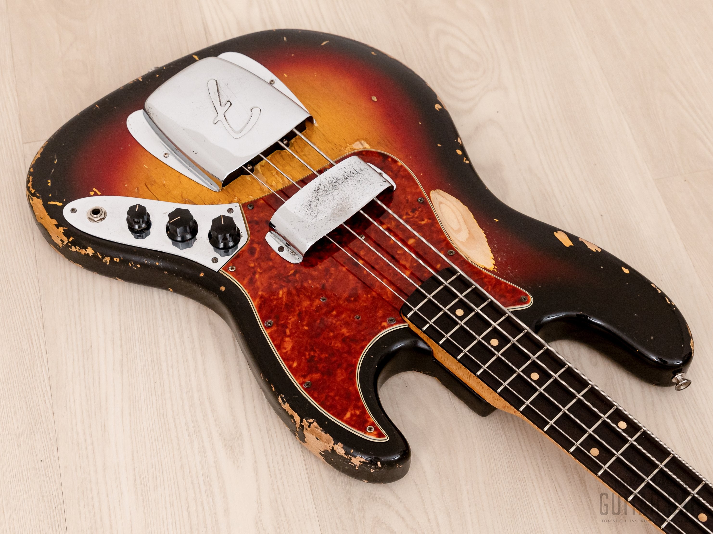 1963 Fender Jazz Bass Pre-CBS Vintage Bass Sunburst w/ Case