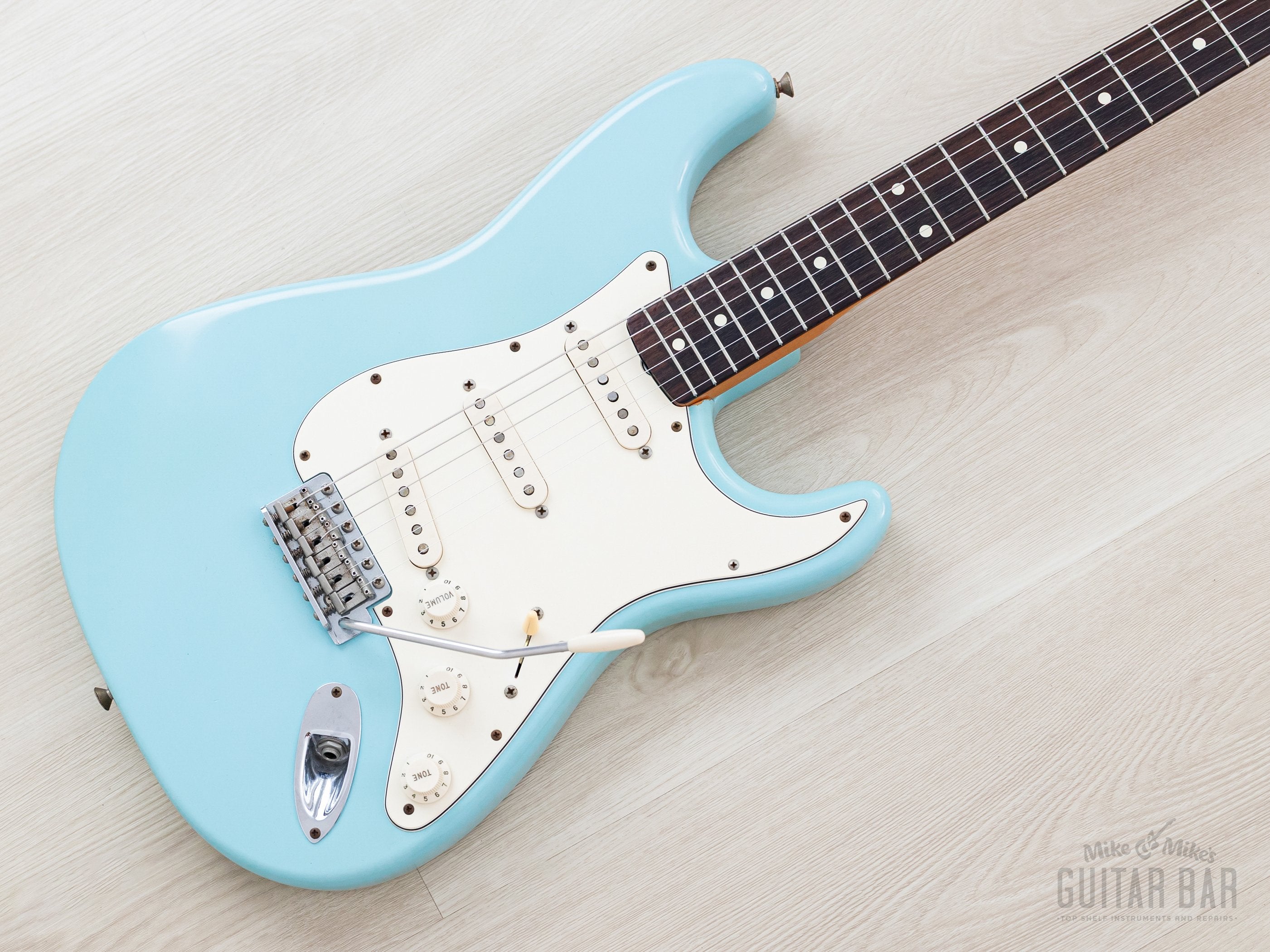 1998 Fender American Vintage '62 Stratocaster Satin Sonic Blue w/ Van