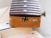 Neck heel close-up