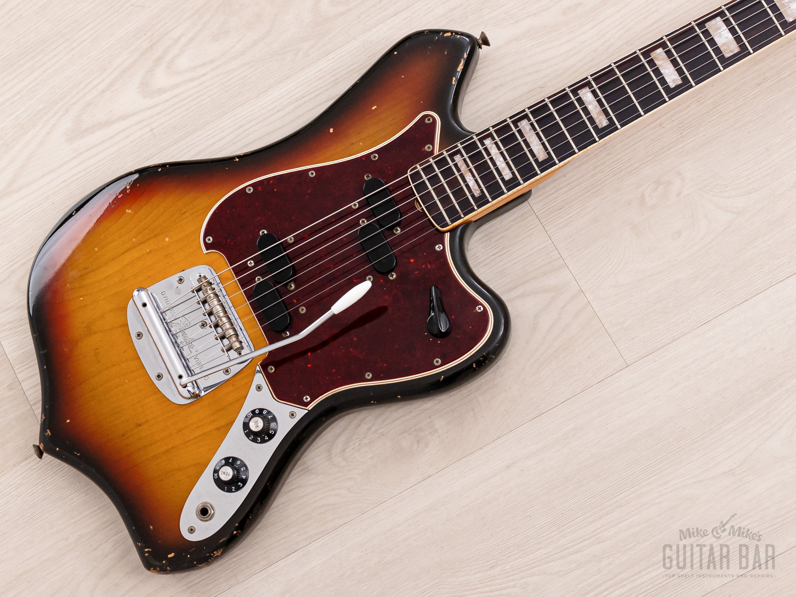 1969 Fender Custom (Maverick) Vintage Offset Electric Guitar Sunburst 100% Original w/ Case, Electric XII