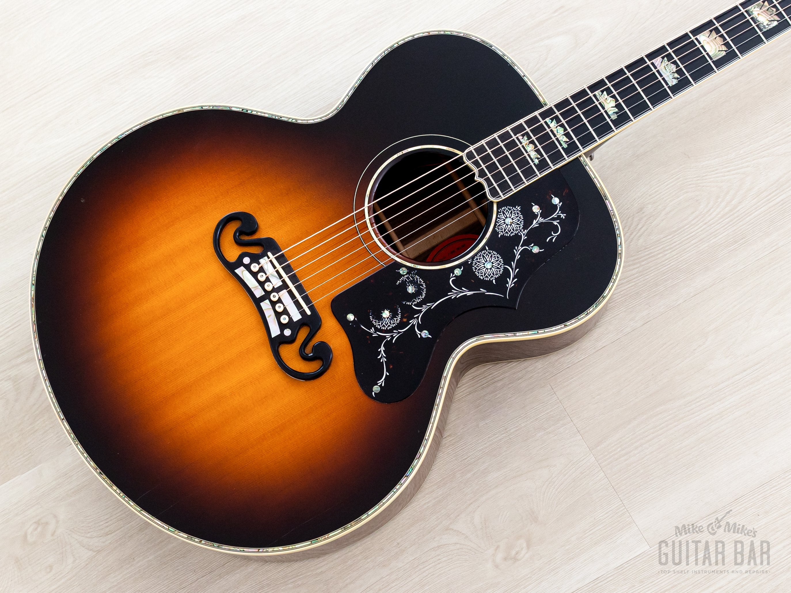1995 Gibson J-200 Deluxe Limited Run Jumbo Sunburst, Rosewood Back + S