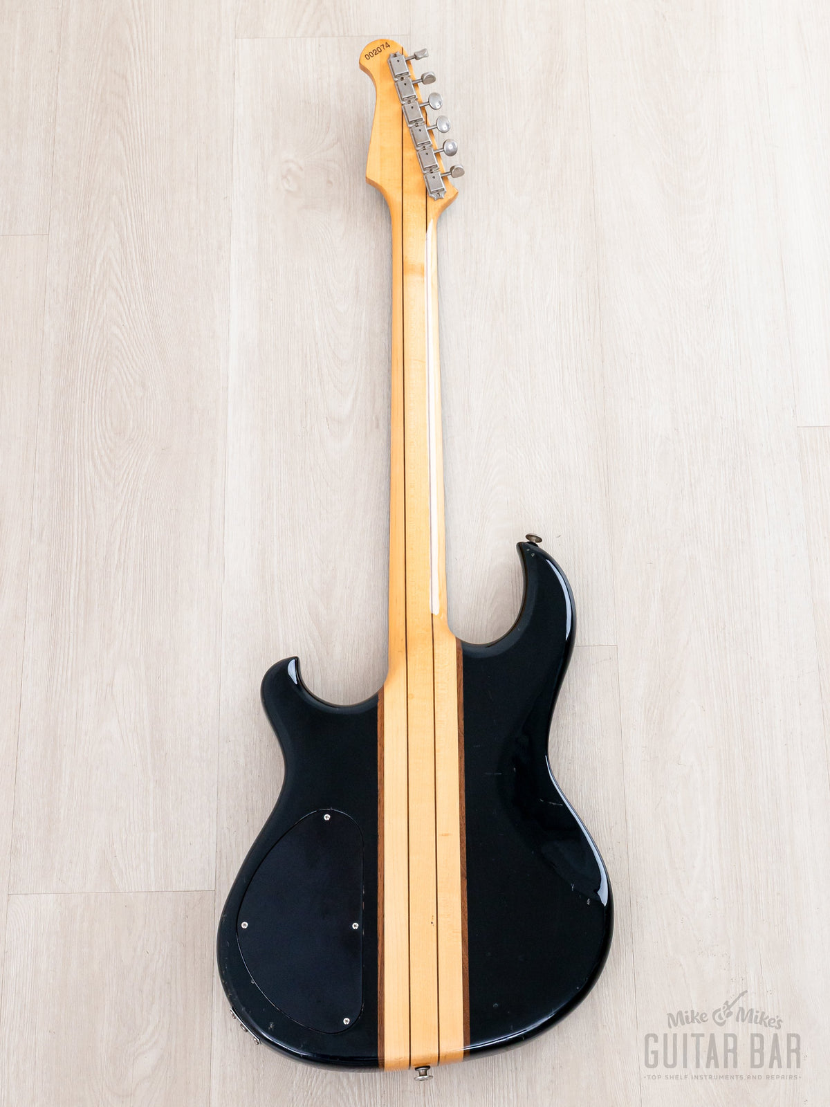 1980 Aria Pro II RS-600H full back showing neck-through stripe