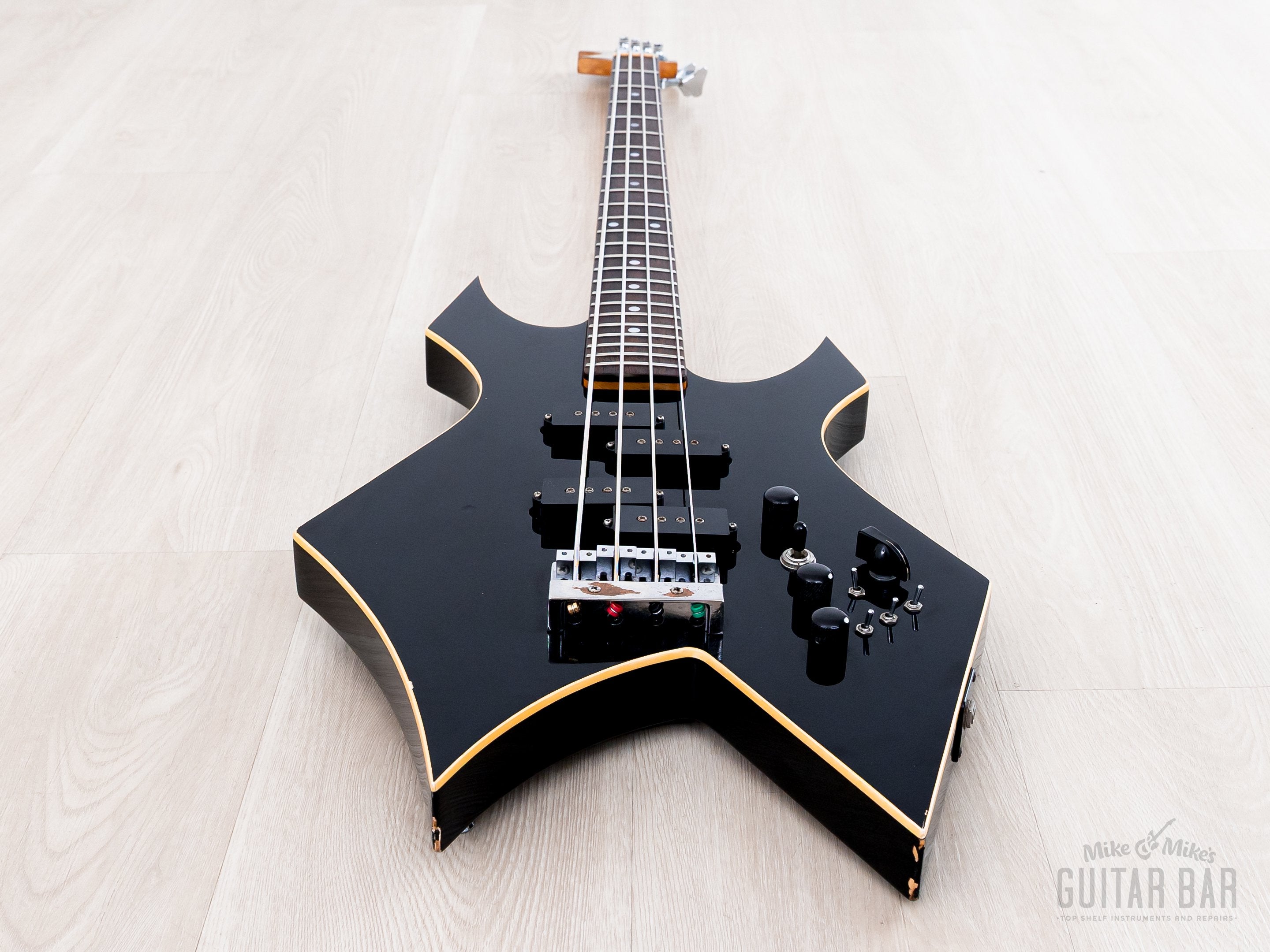 1987 B.C. Rich NJ Series Warlock Bass Black w/ Active Electronics, Jap