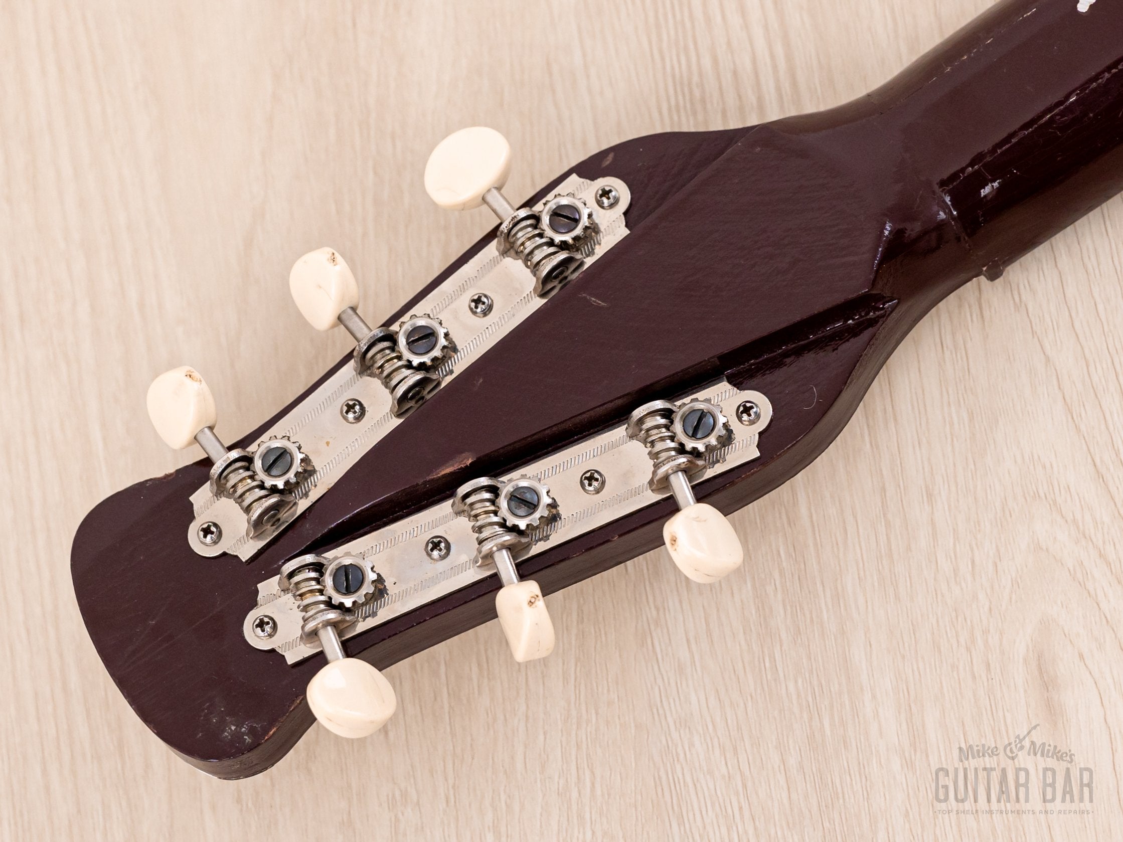 1954 Silvertone 1375 Danelectro-Made Vintage Peanut Guitar, 100% Original & Near-Mint w/ Case